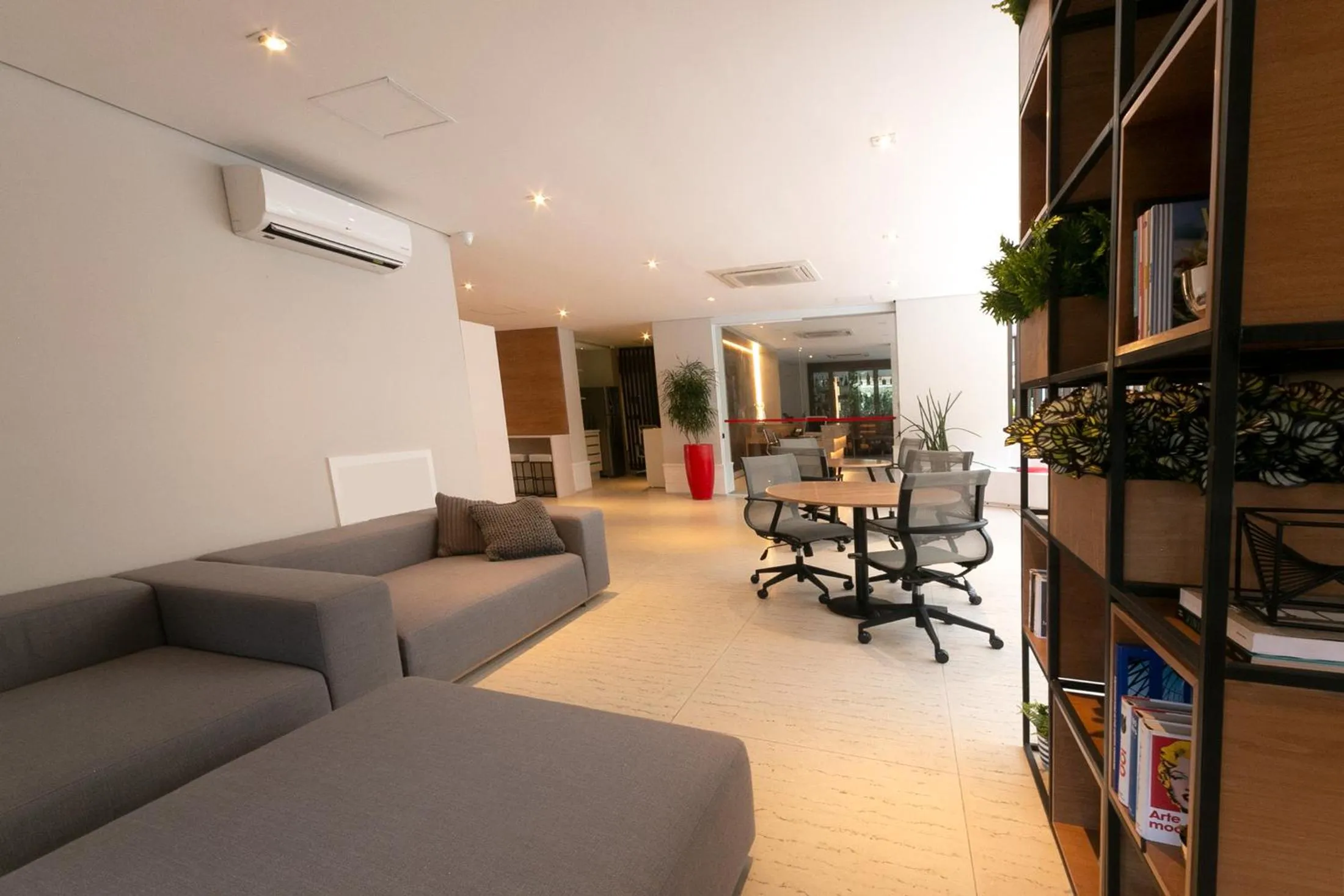 Meeting/conference room in Ez Aclimação Hotel