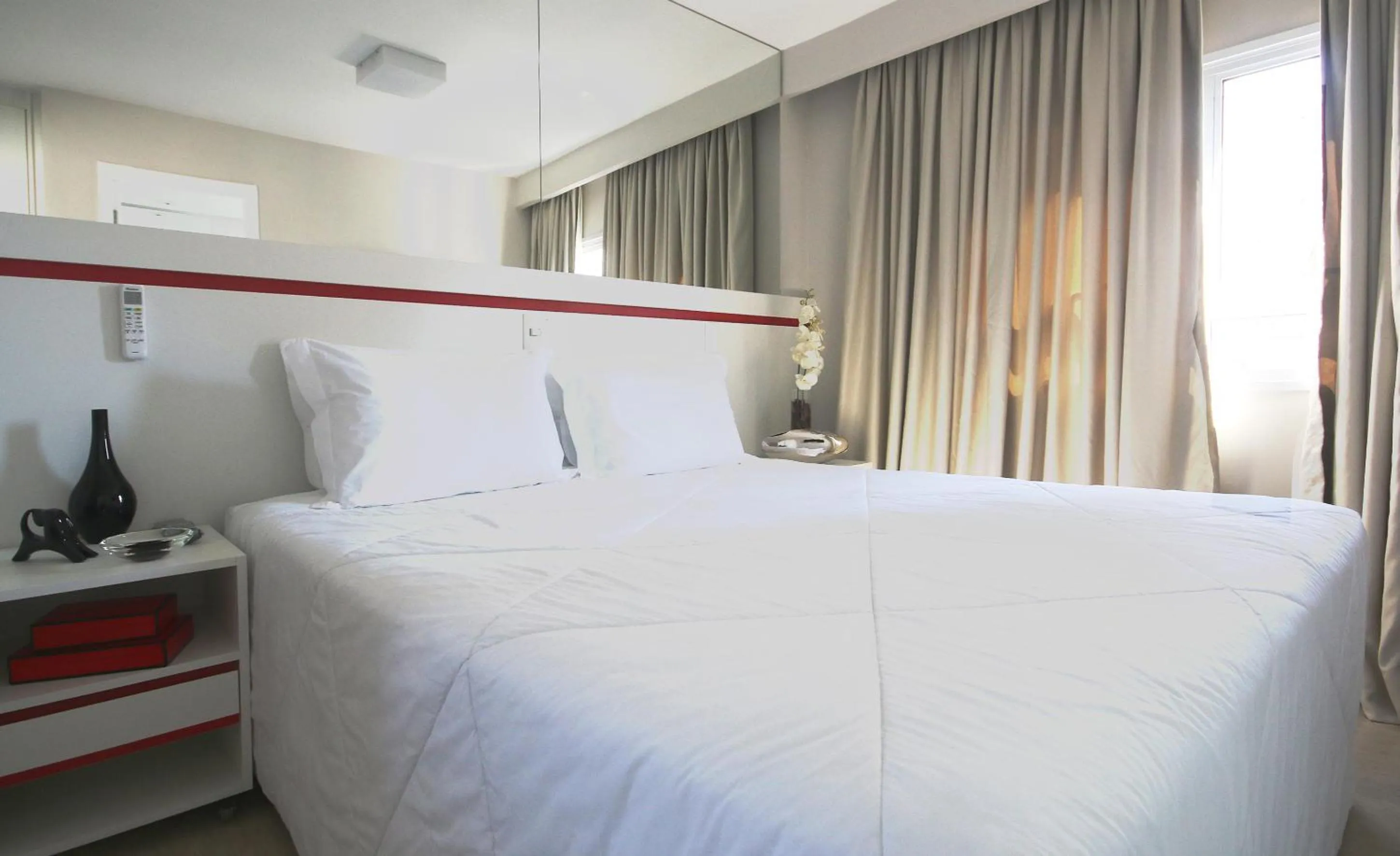 Photo of the whole room, Bed in Ez Aclimação Hotel