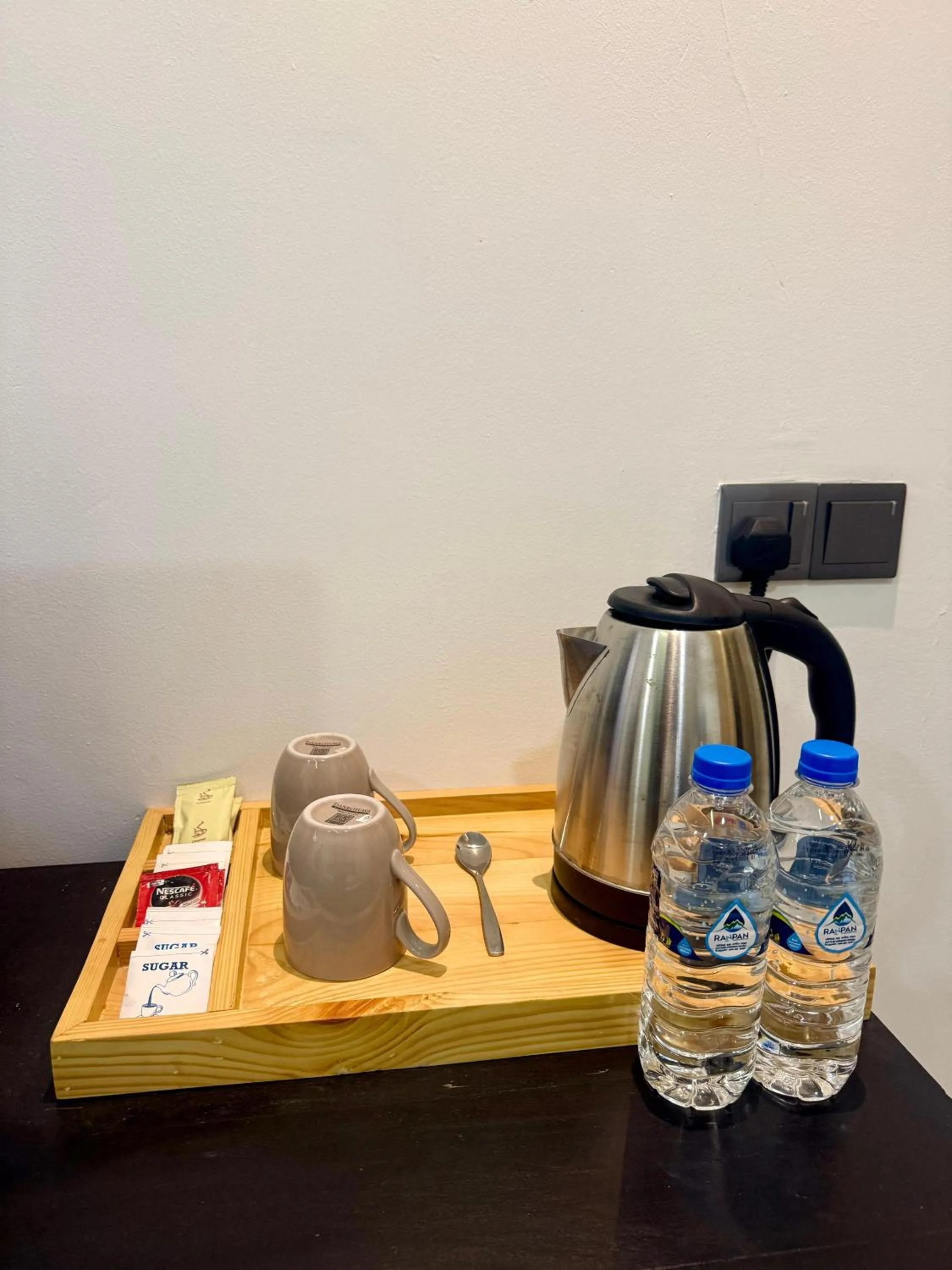 Coffee/tea facilities in Ruvisha Beach Hotel