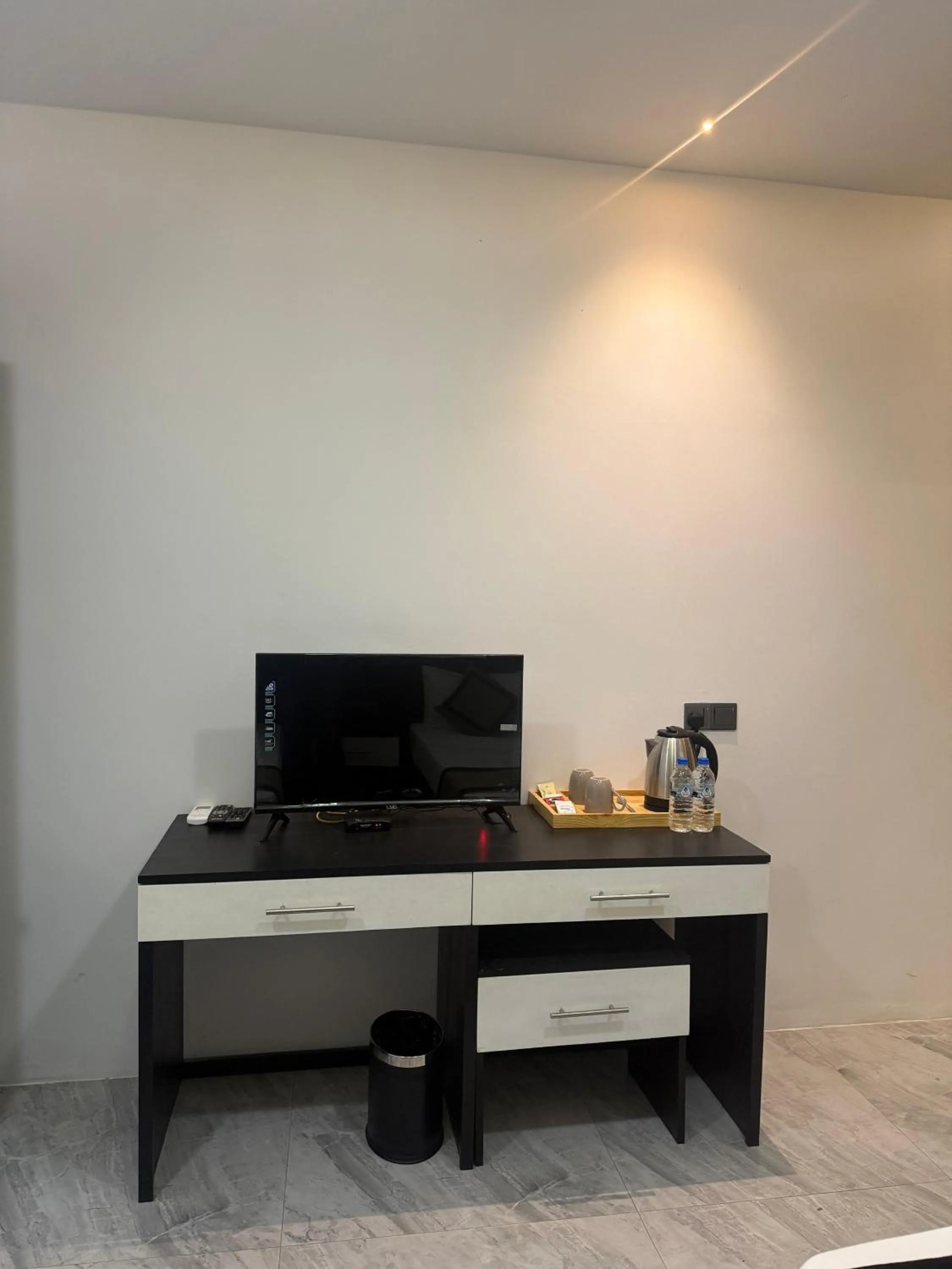 TV and multimedia in Ruvisha Beach Hotel