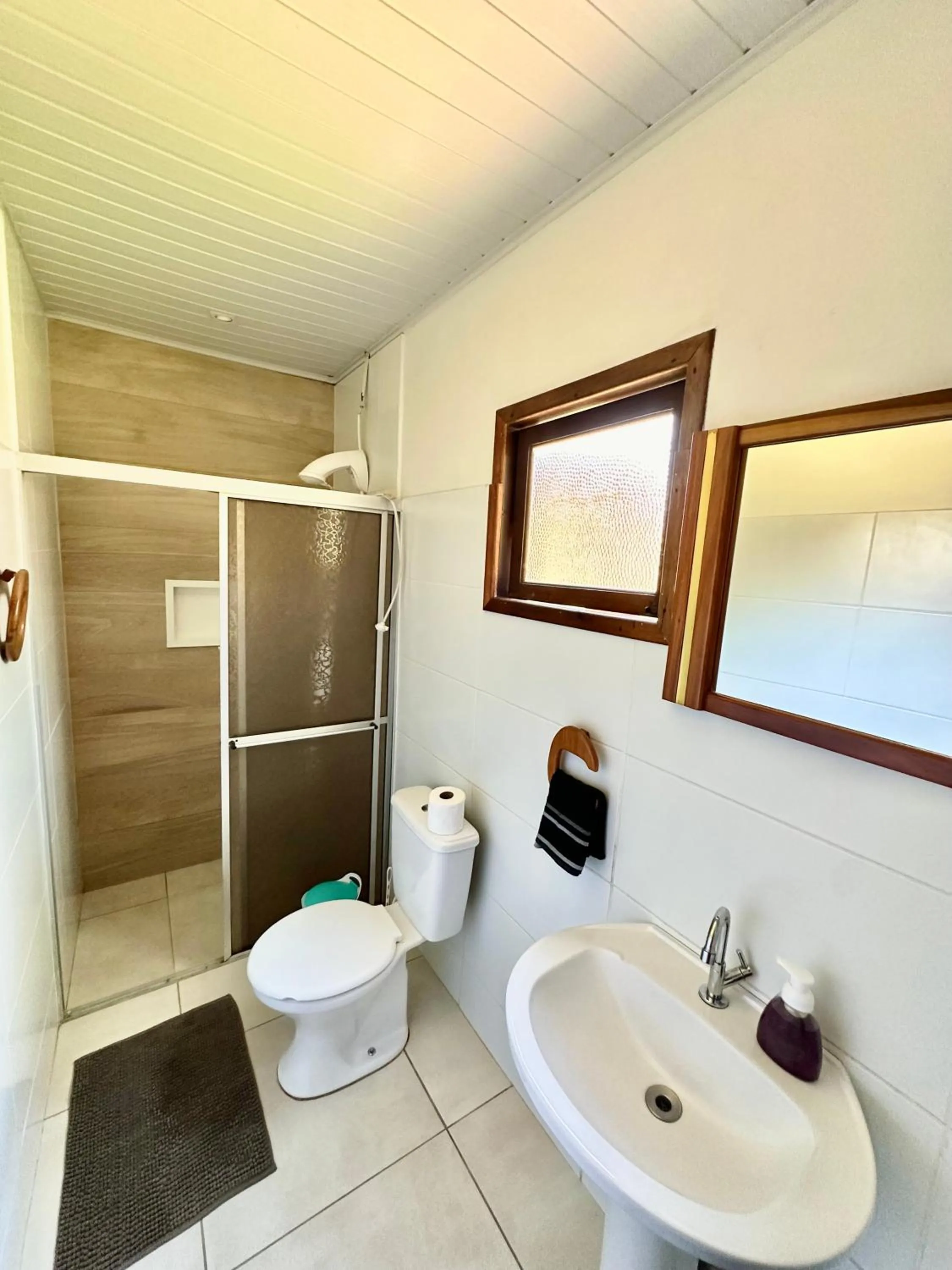 Shower in Pousada Lagoa Encantada