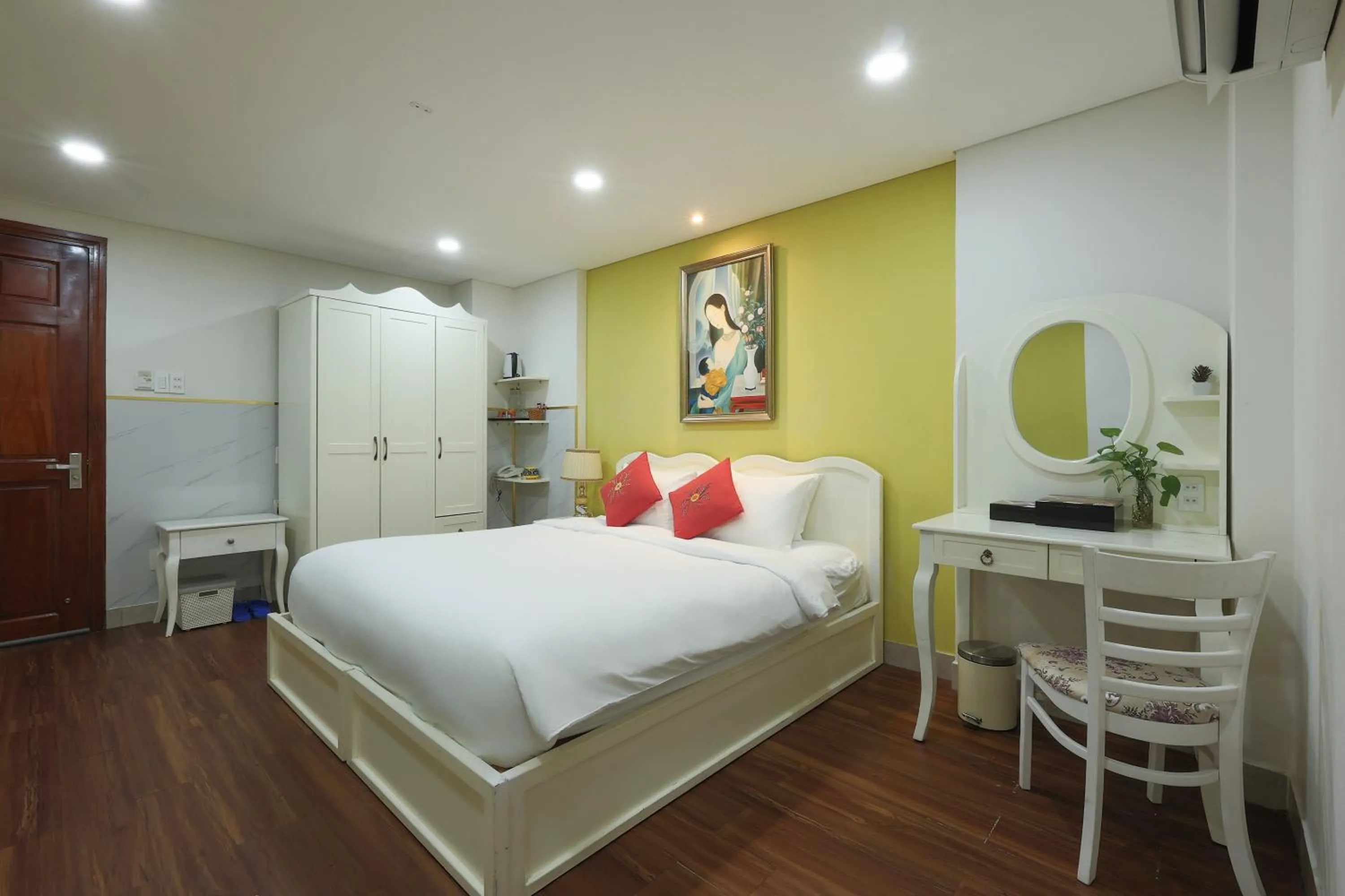 Bed in Chez Mimosa Petite - Free Laundry