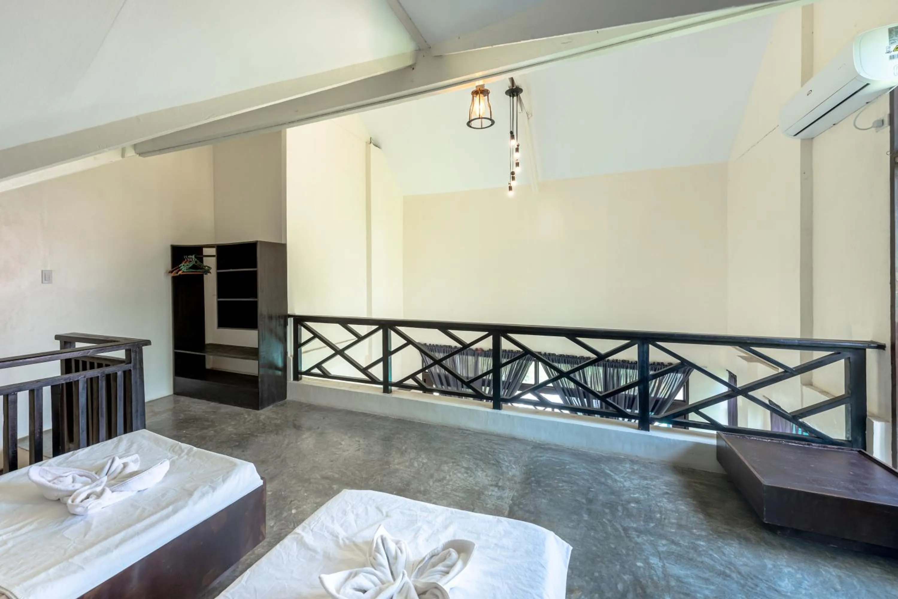 Bed in Ohana Resort Siargao