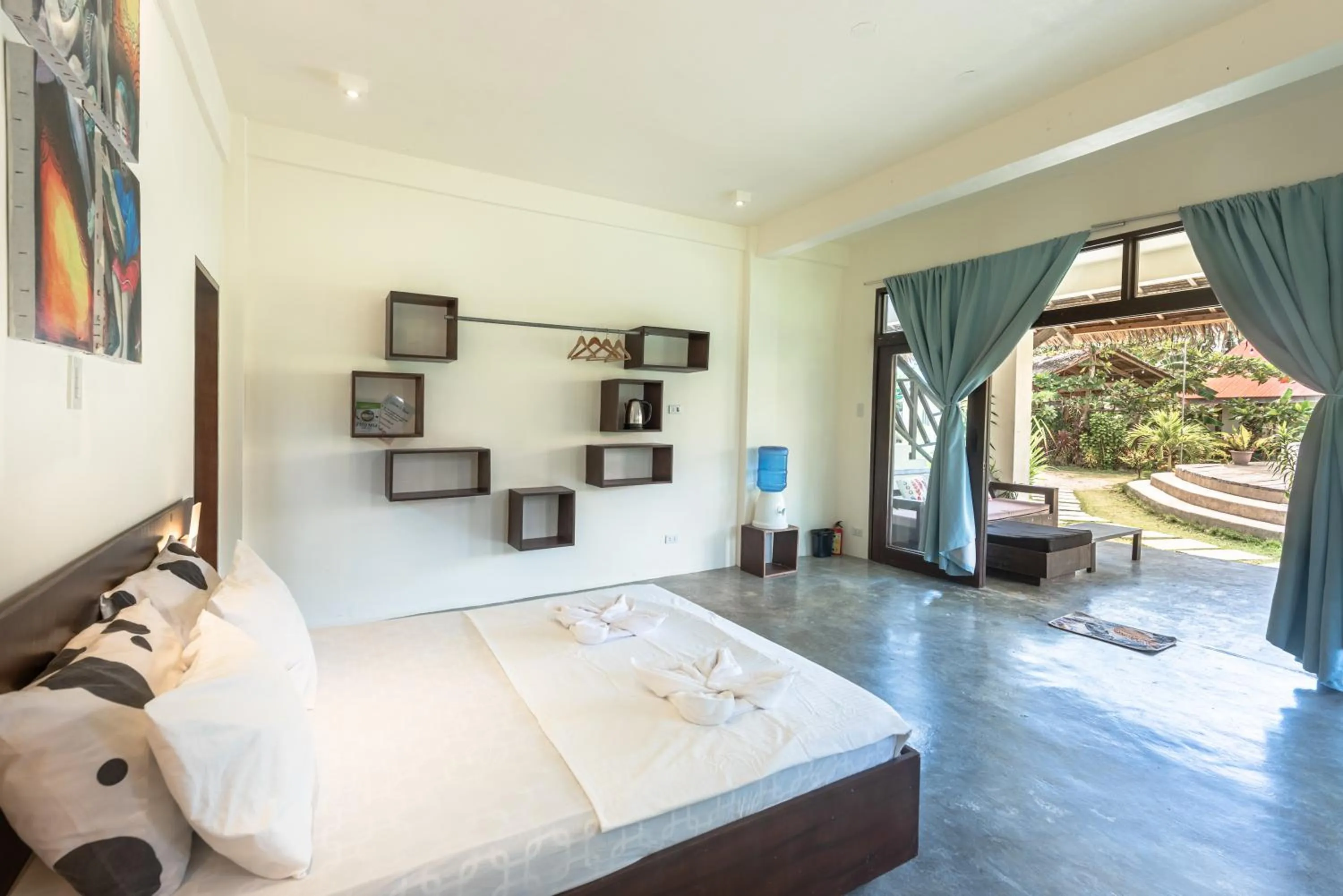 Bed in Ohana Resort Siargao