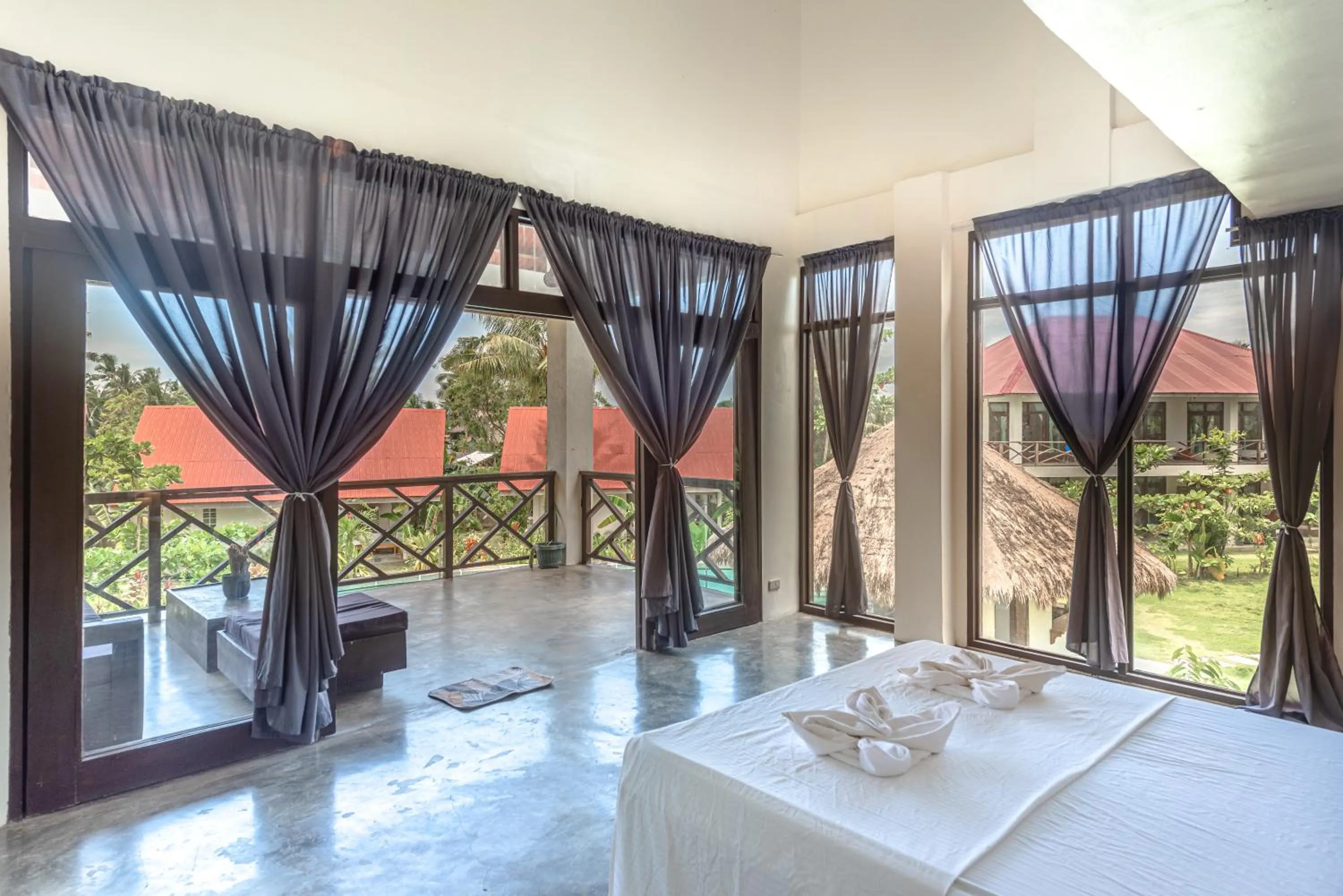 Bed in Ohana Resort Siargao