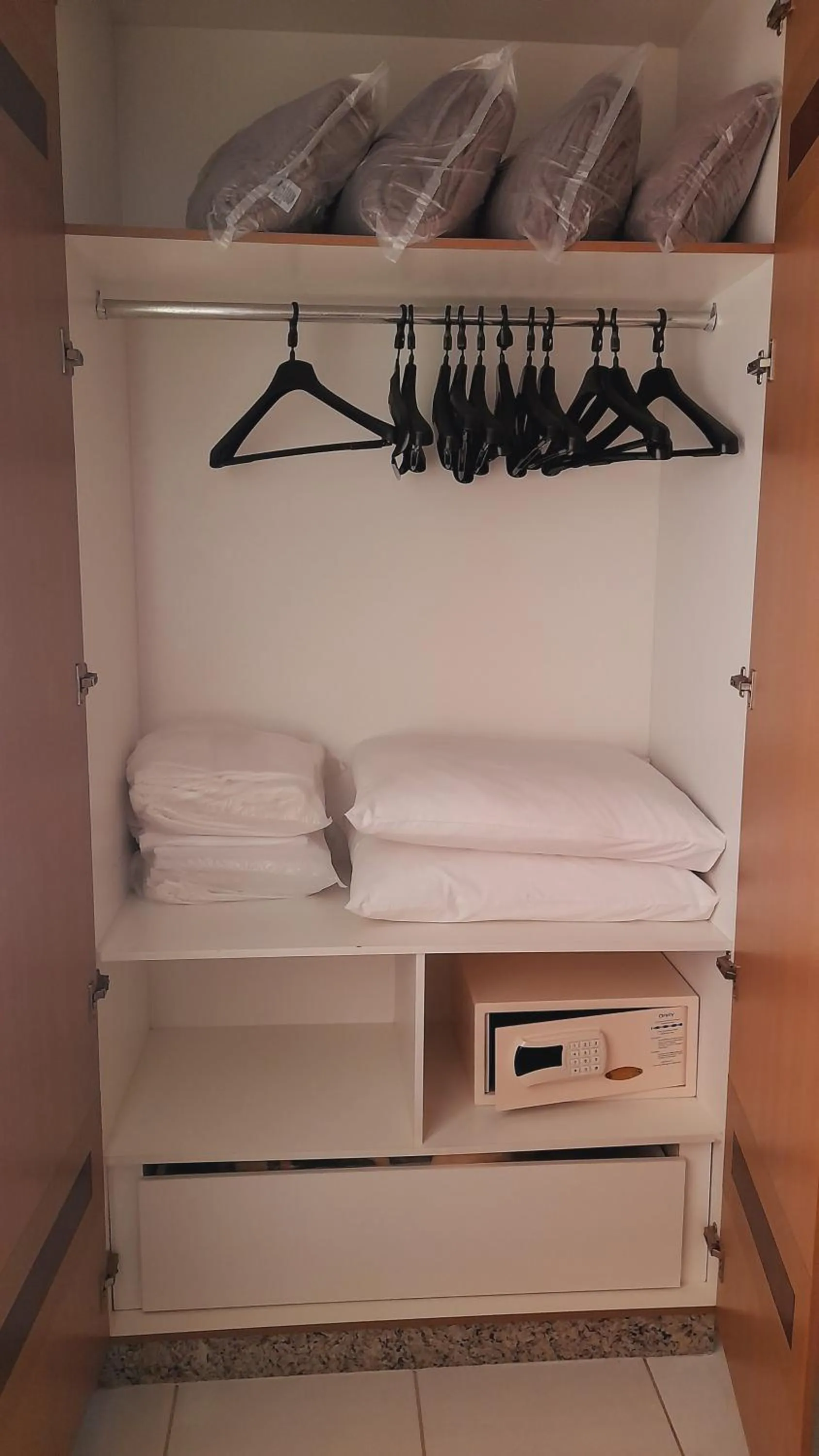 Bedroom in Lagoa Quente Hotel - LAGOA OFICIAL