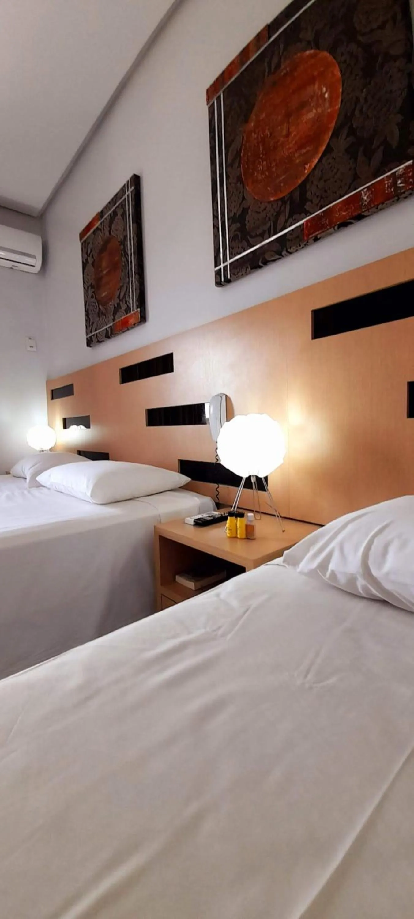 Bed in Lagoa Quente Hotel - LAGOA OFICIAL