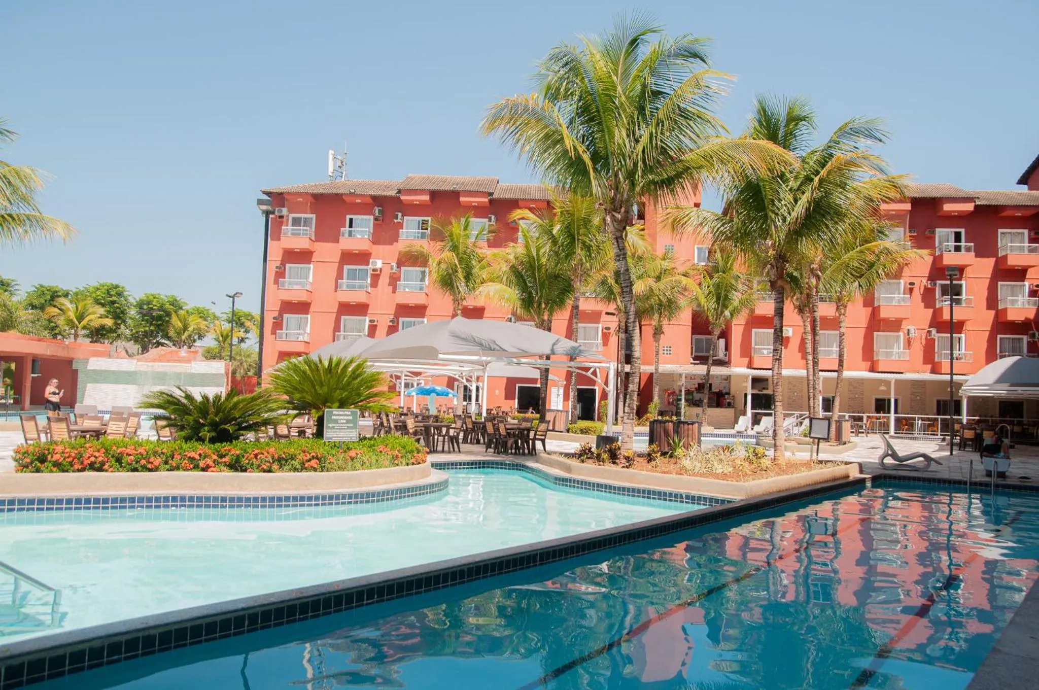 Swimming pool in Lagoa Quente Hotel - LAGOA OFICIAL
