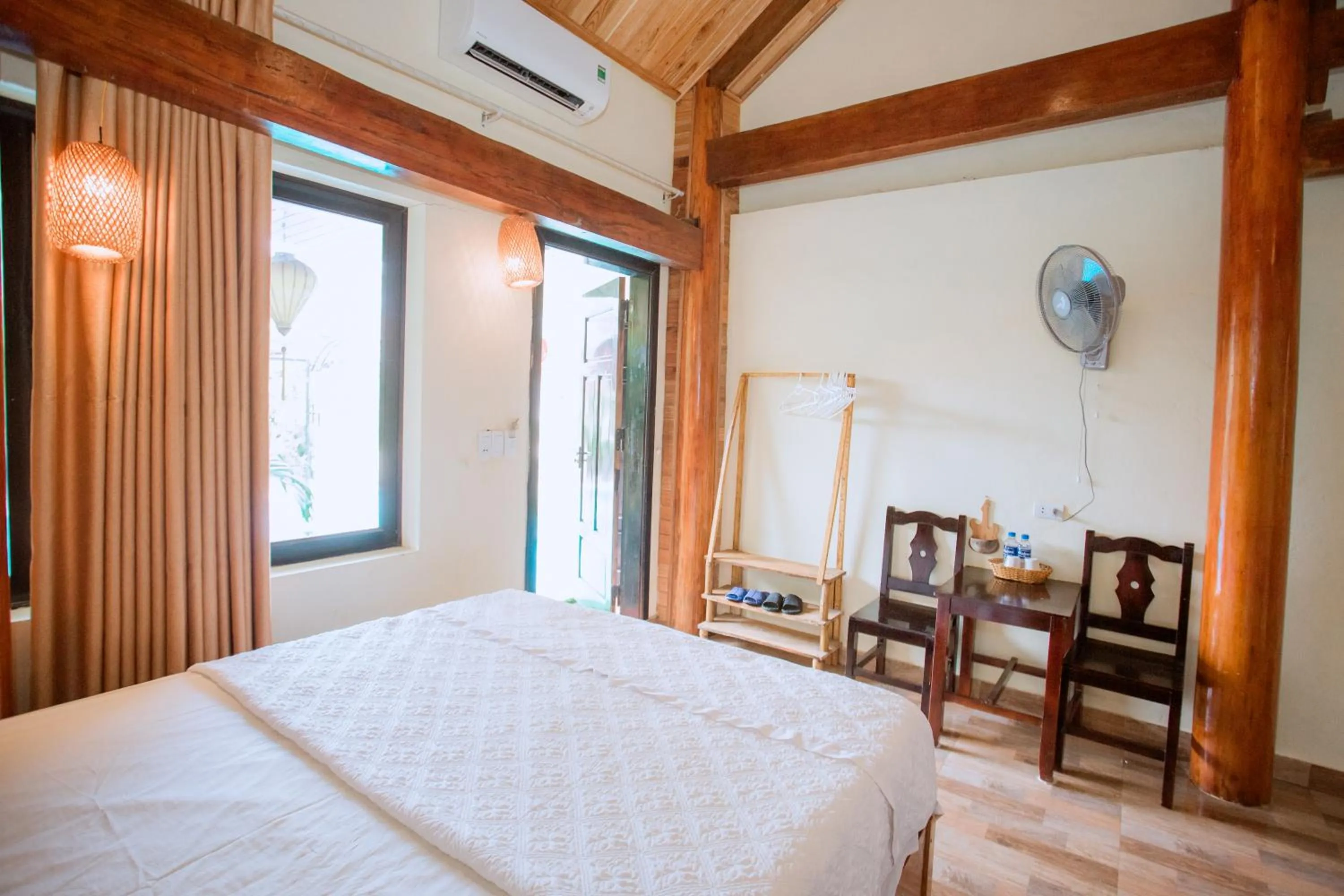 View (from property/room), Bed in Phong Nha Ecolodge Homestay & Tours - Mountain View