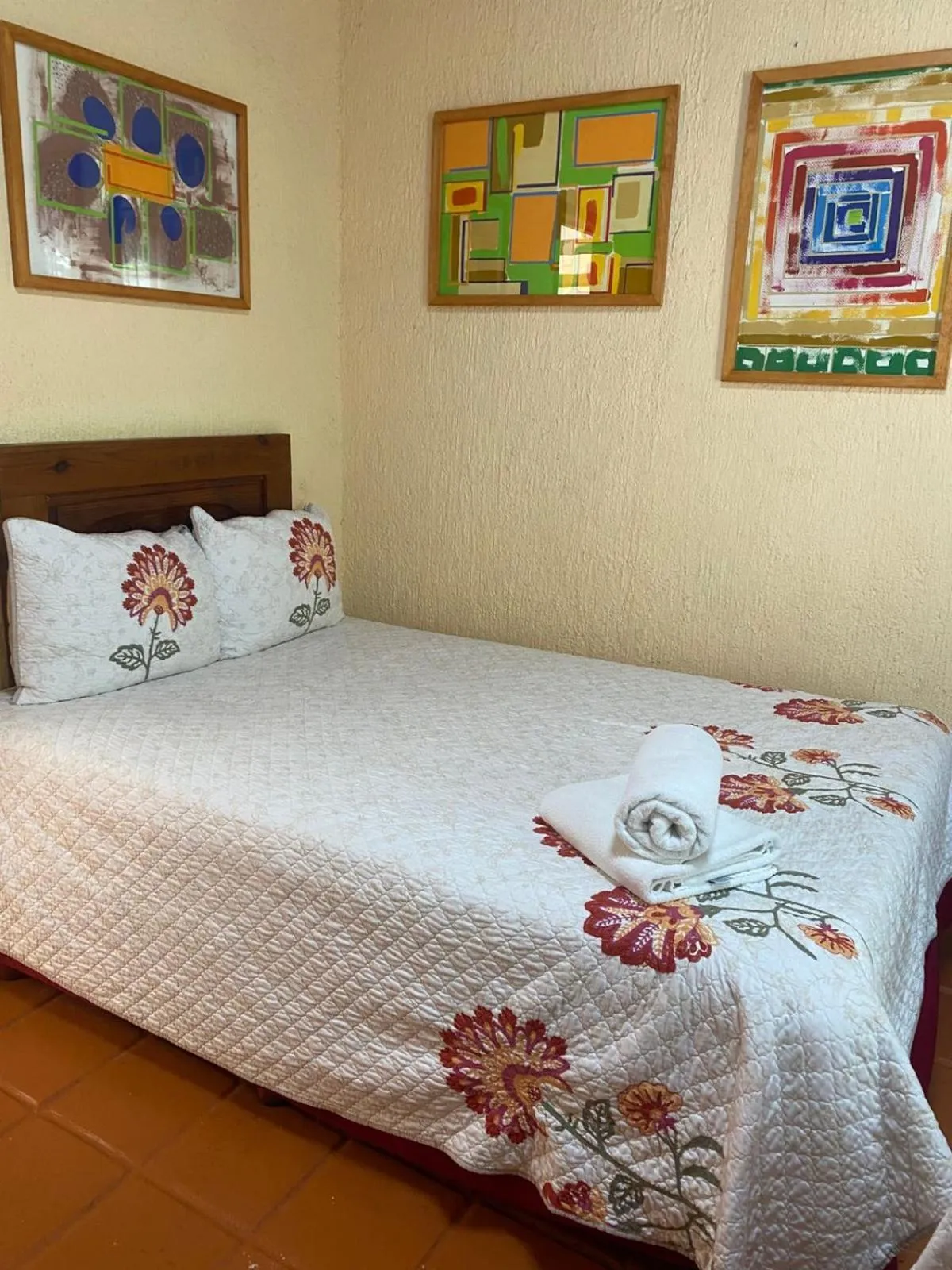 Bed in Hotel Villas Ajijic, Ajijic Chapala Jalisco