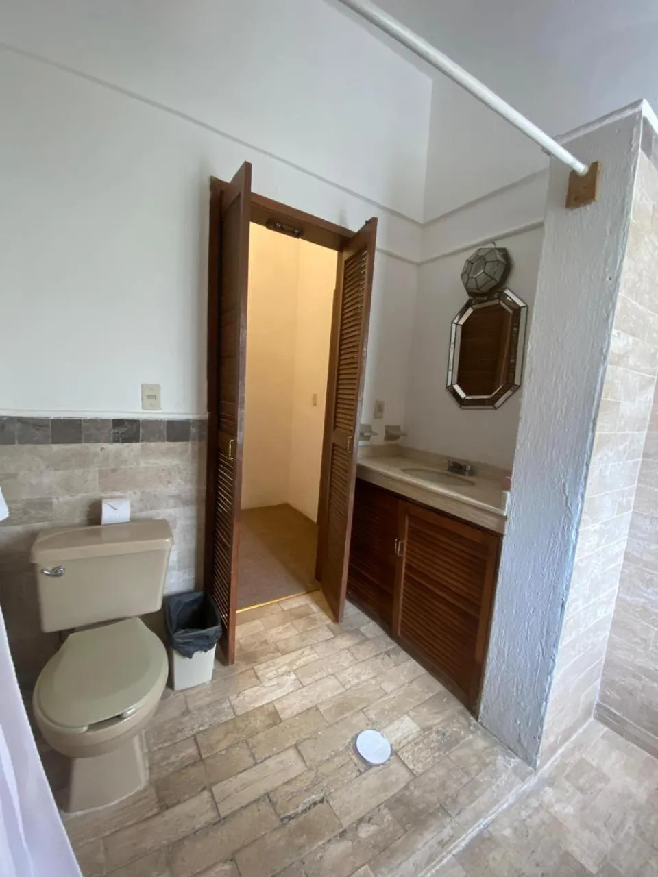 Shower in Hotel Villas Ajijic, Ajijic Chapala Jalisco