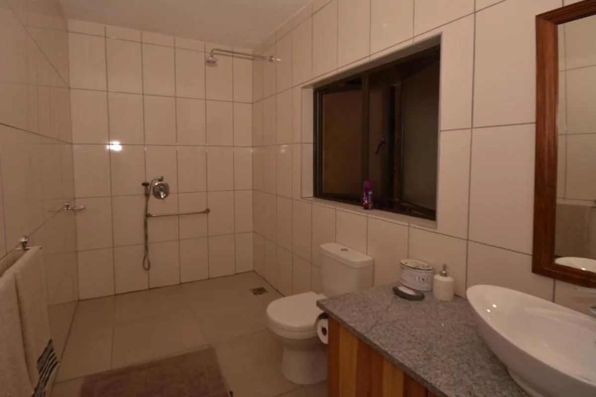 Shower in IRONWOOD LODGE