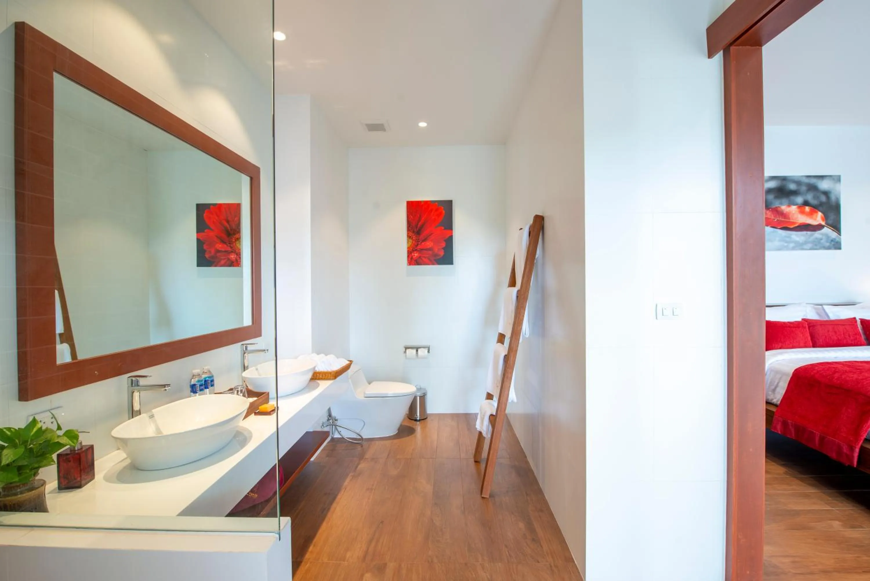 Shower, Bed in Eranda Pool Spa Villa, Chaweng Koh Samui