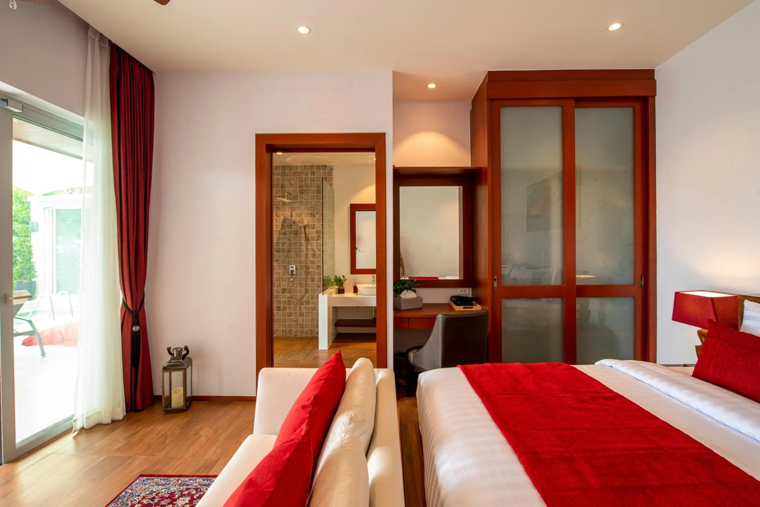 Bed in Eranda Pool Spa Villa, Chaweng Koh Samui