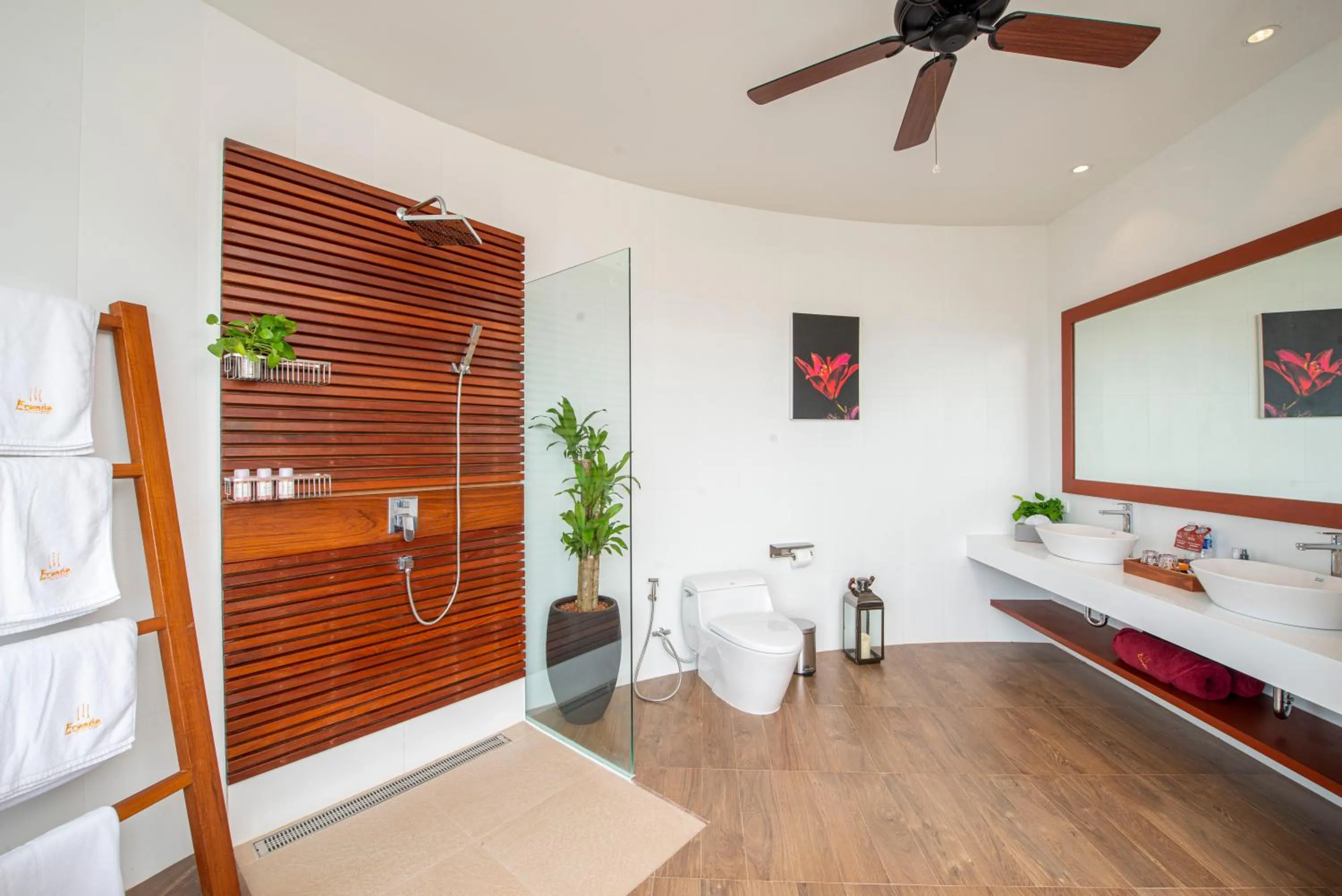 Shower, Bed in Eranda Pool Spa Villa, Chaweng Koh Samui