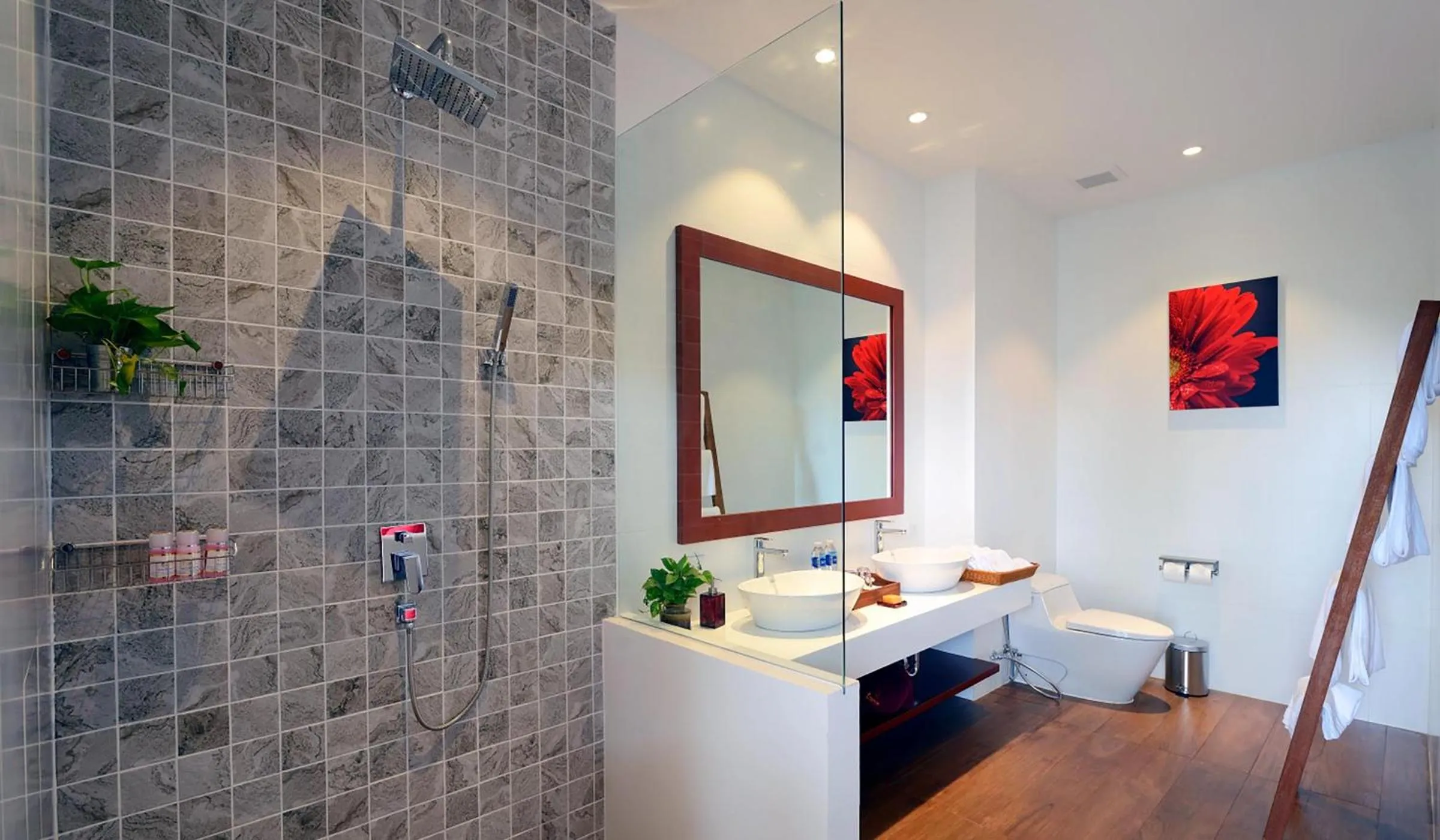 Shower in Eranda Pool Spa Villa, Chaweng Koh Samui