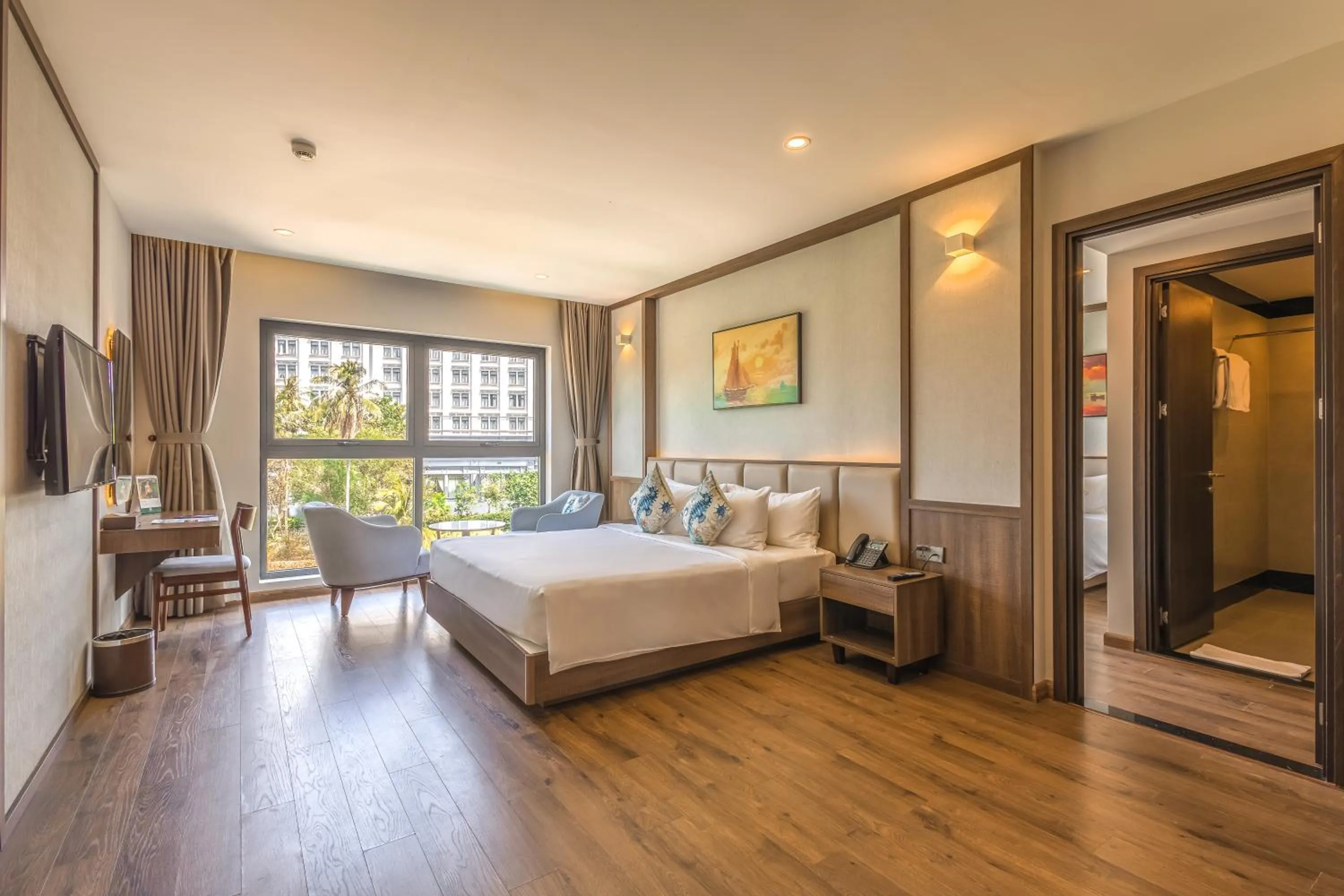 Bed in Sunset Beach Resort and Spa