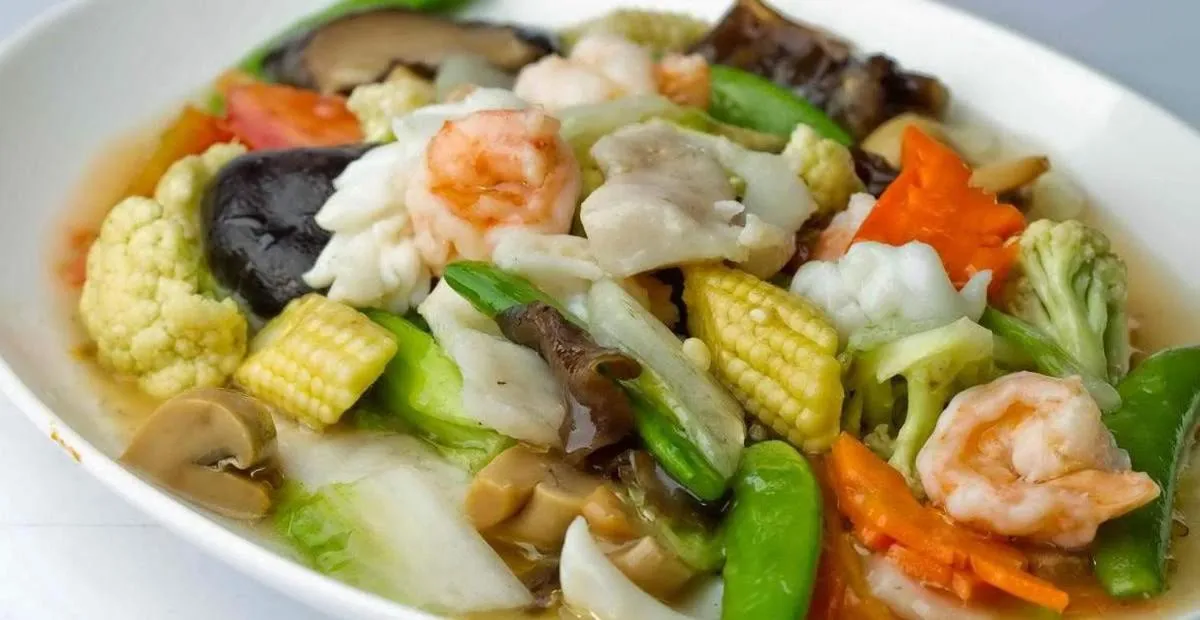 Restaurant/places to eat in Grand Ciwareng Inn Hotel and Resort