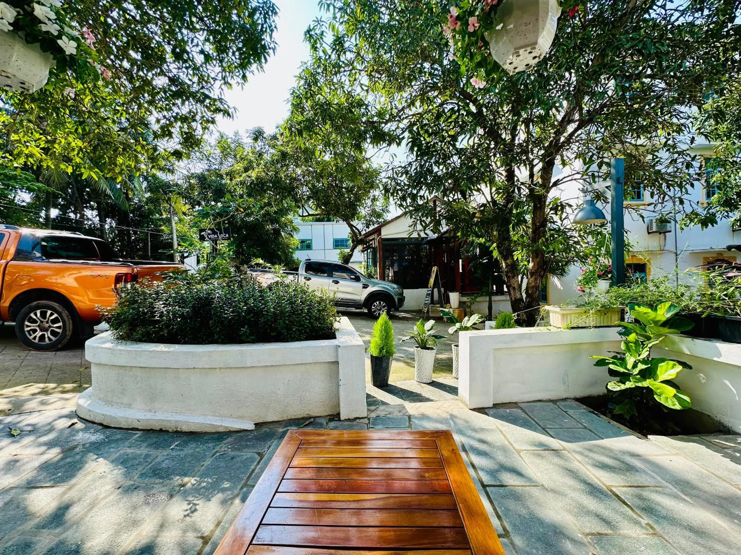 Garden view in Vida Loca Sunset Beach Resort