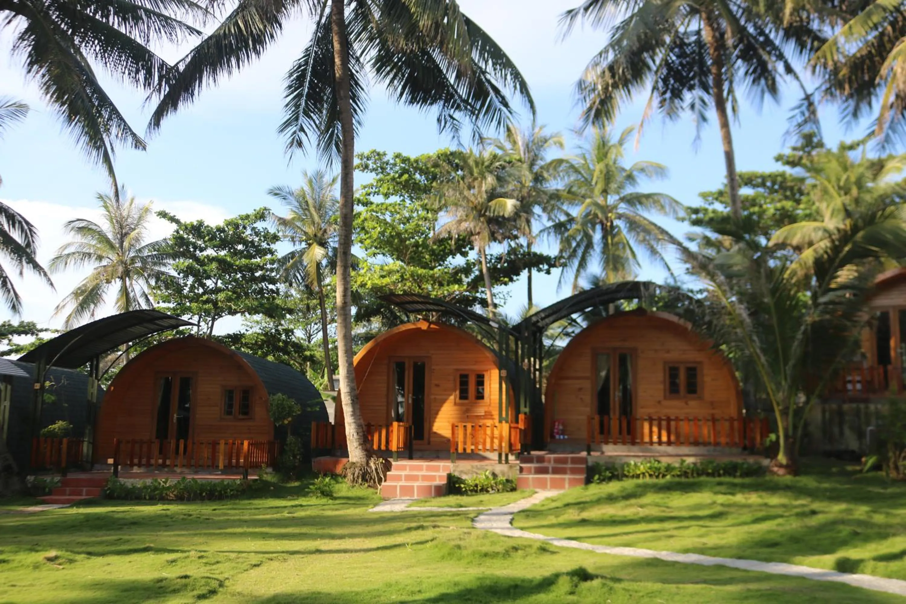 Garden in Vida Loca Sunset Beach Resort