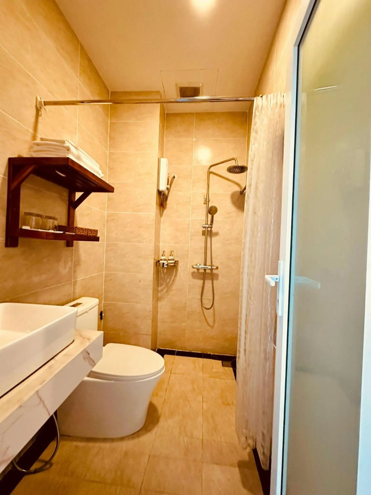 Bathroom in Vida Loca Sunset Beach Resort