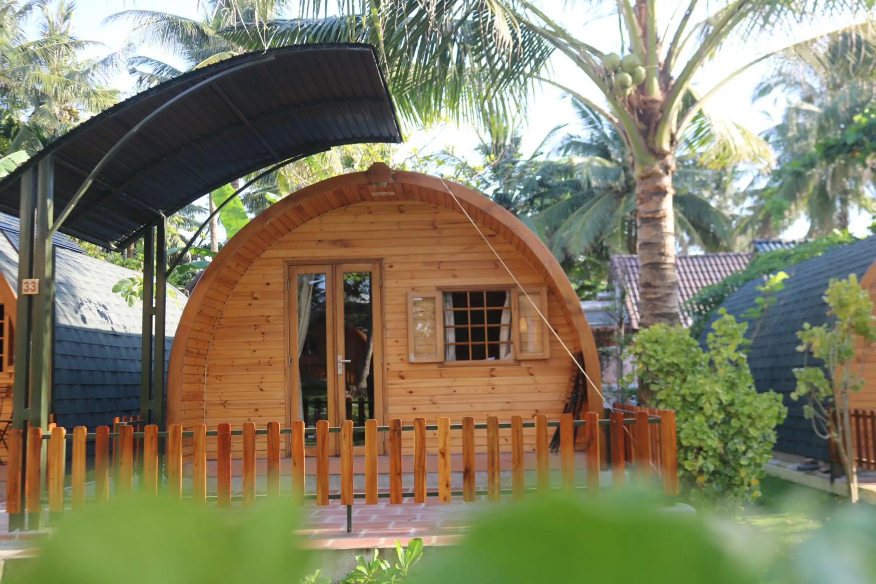 Property building in Vida Loca Sunset Beach Resort