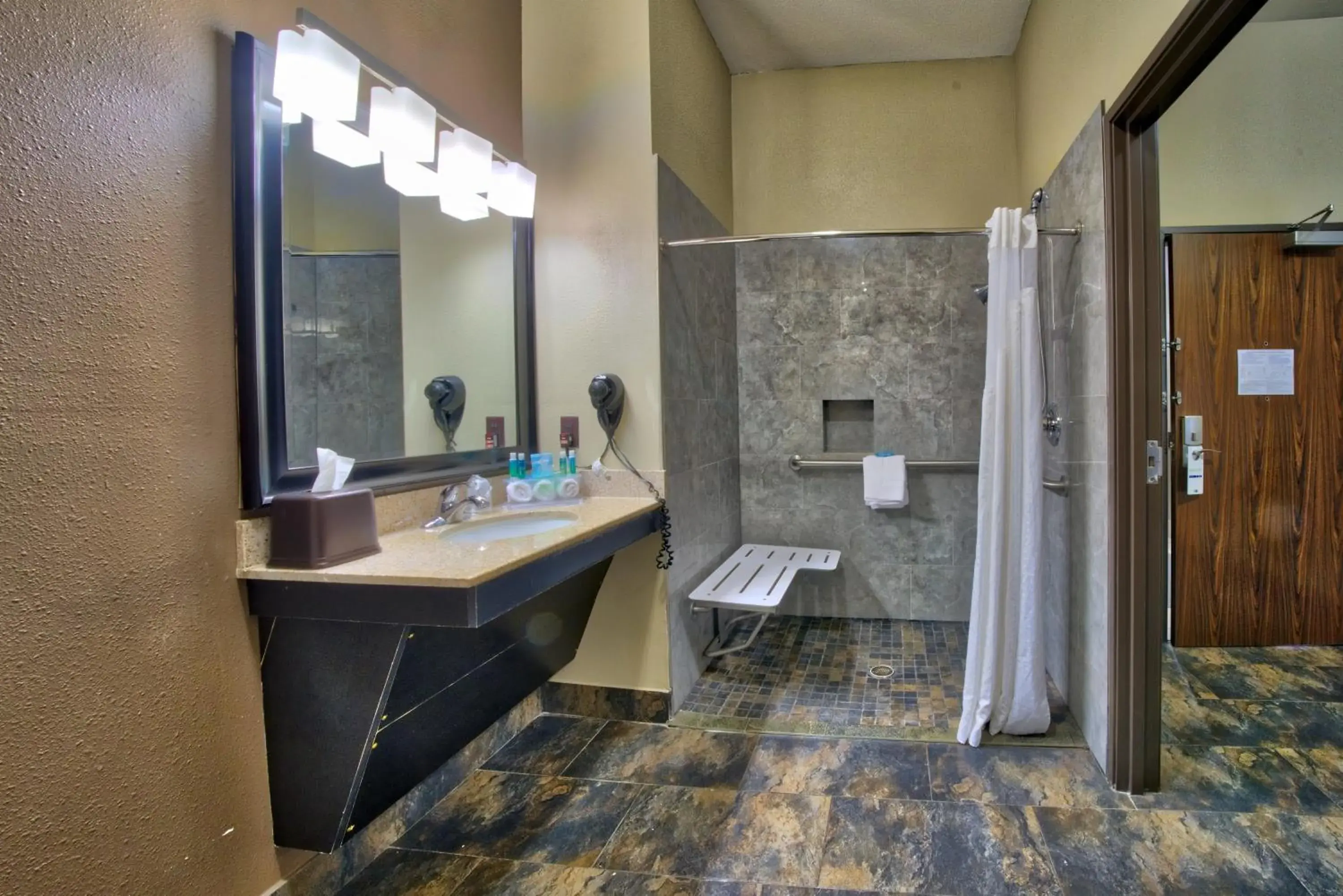 Standard Queen Room with Two Queen Beds and Roll-In Shower - Mobility Access in Holiday Inn Express and Suites Lubbock South, an IHG Hotel Standard Queen Room with Two Queen Beds and Roll-In Shower - Mobility Access in Holiday Inn Express and Suites Lubbock South, an IHG Hotel