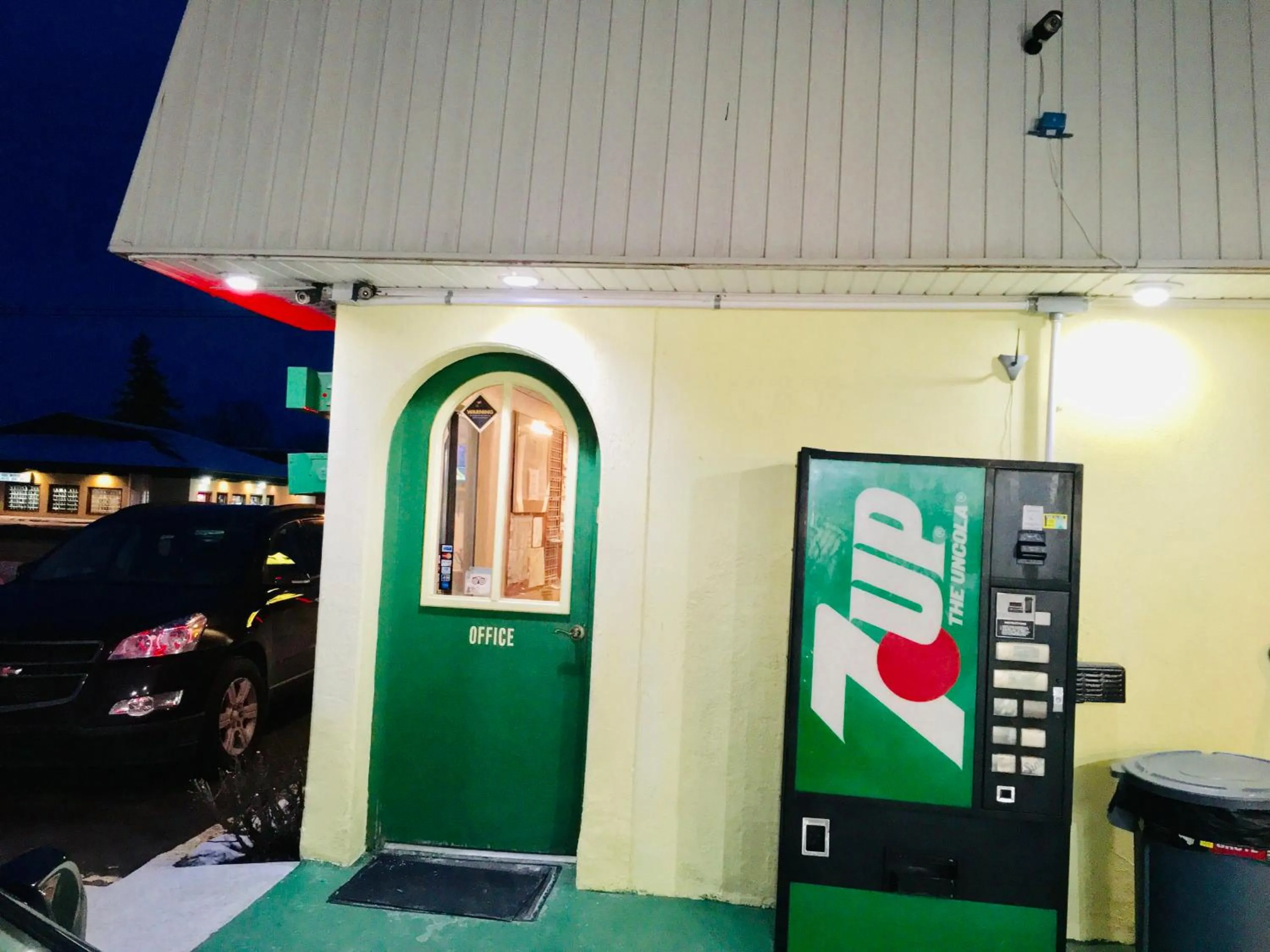 Granada Inn Motel - Kalkaska