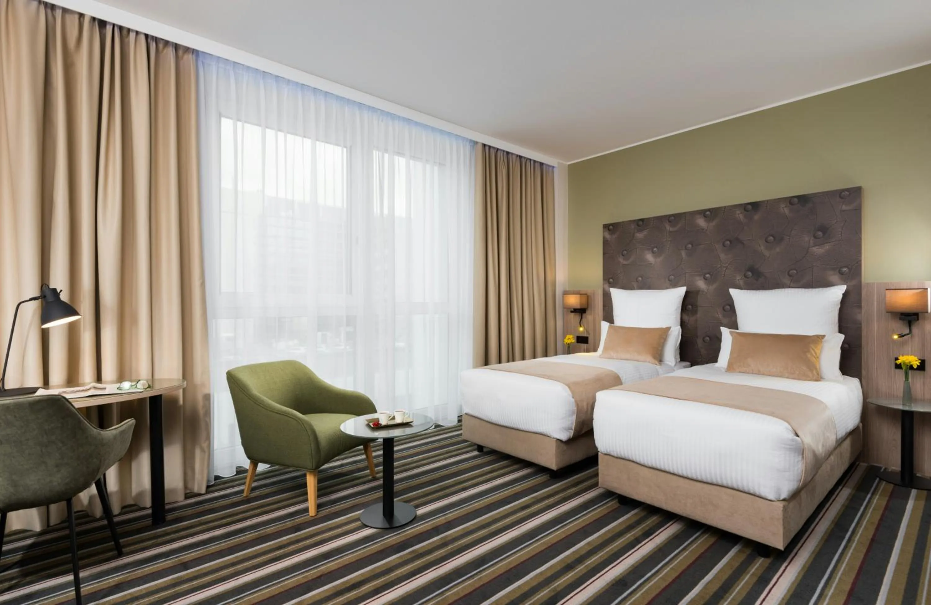 Photo of the whole room, Bed in Leonardo Hotel Offenbach Frankfurt