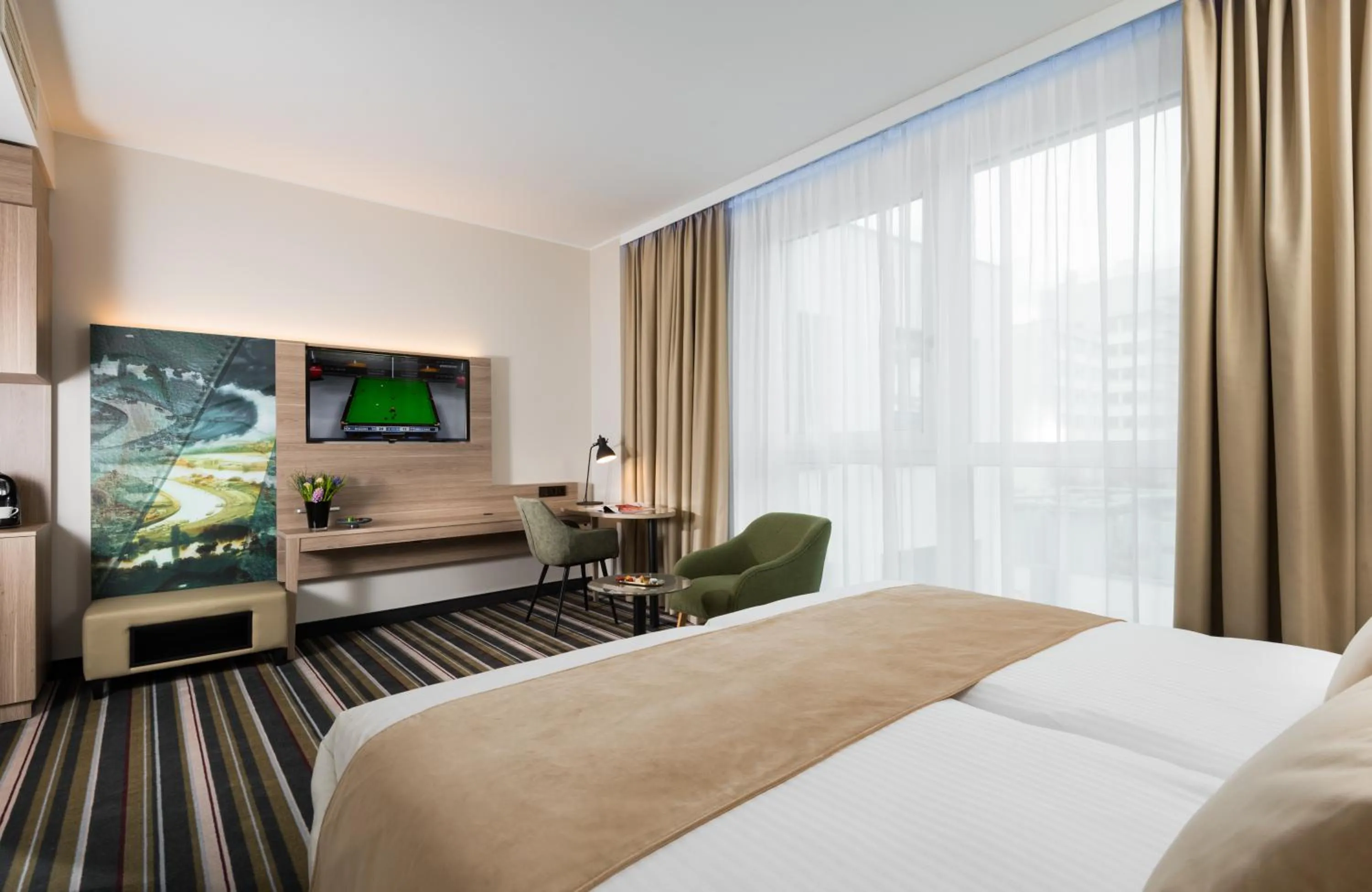 Bed in Leonardo Hotel Offenbach Frankfurt