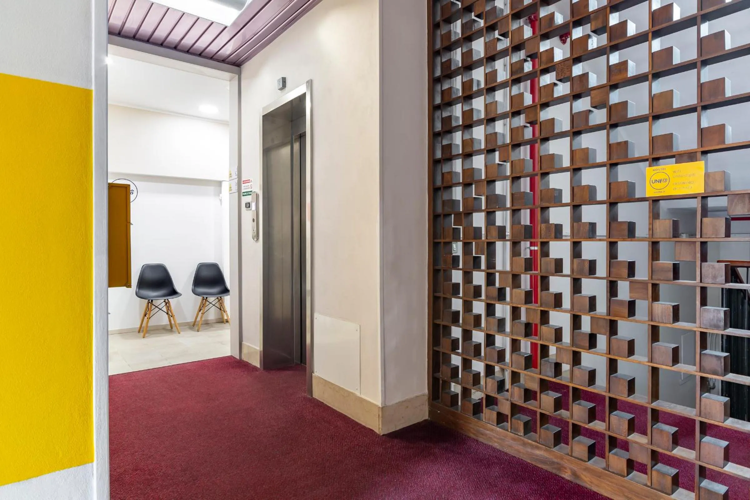 Lobby or reception in UniHo Hostel