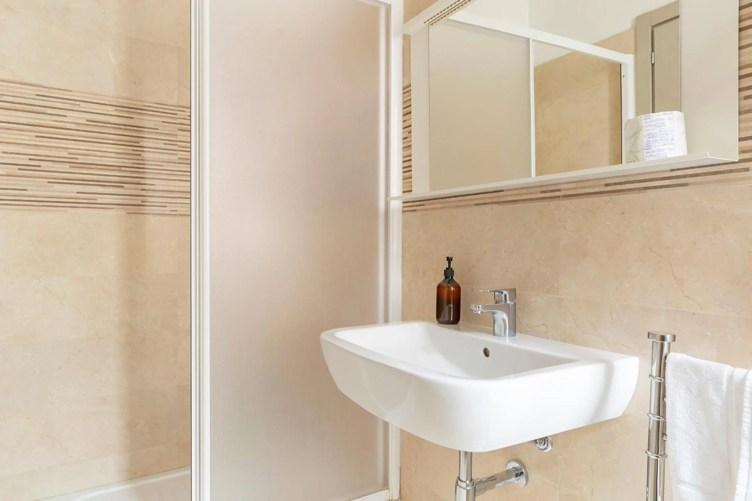 Shower in UniHo Hostel