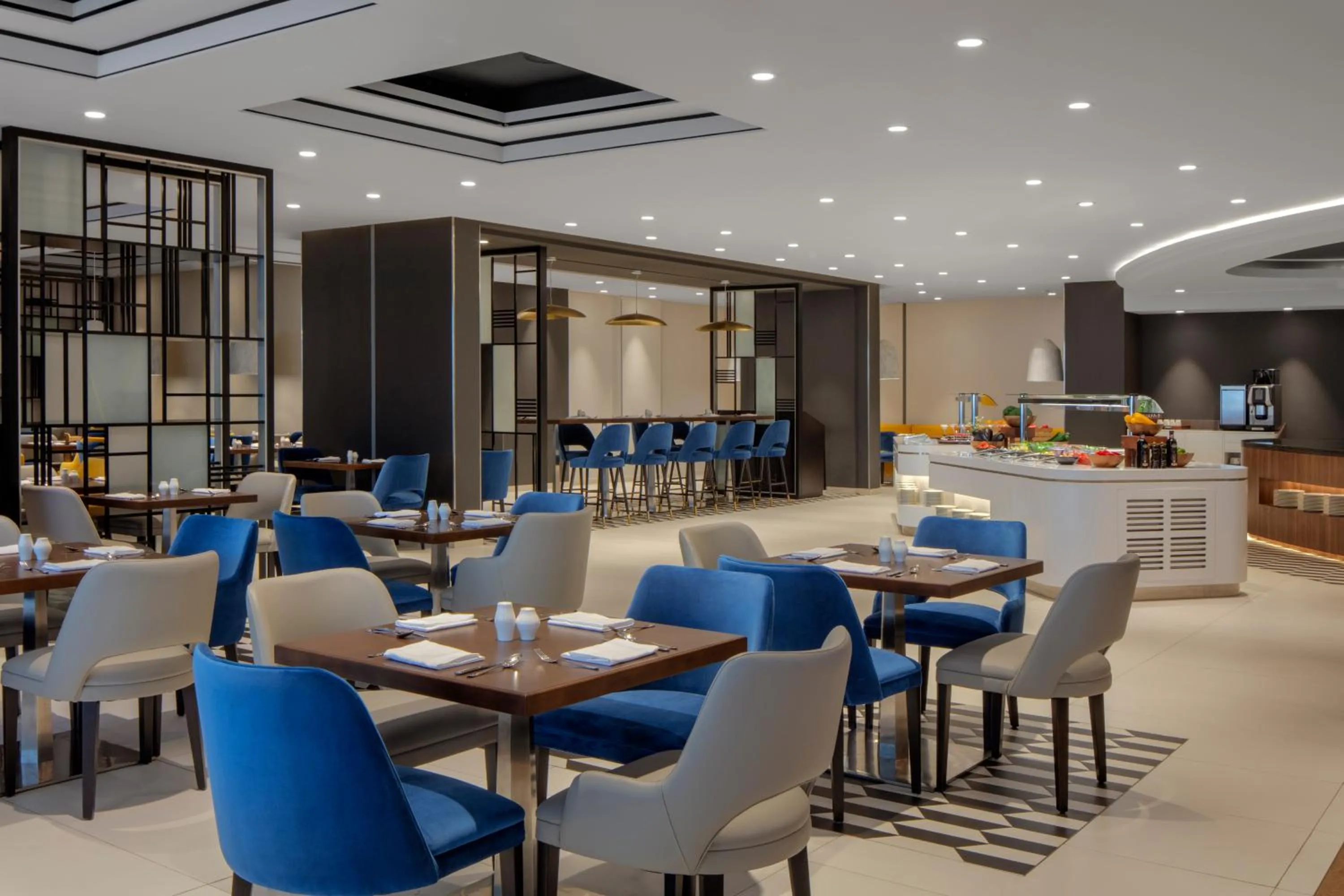 Restaurant/places to eat in Hyatt Place Dubai Jumeirah