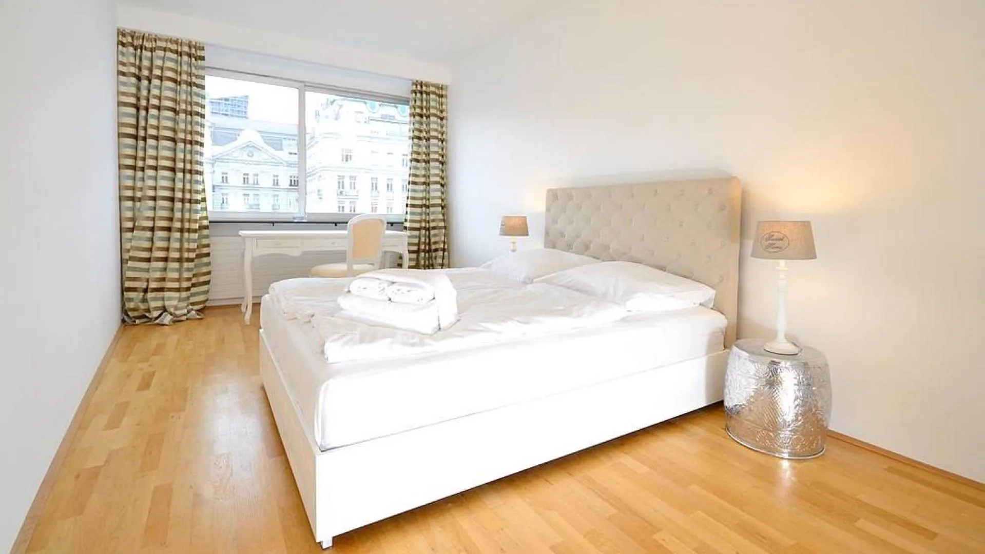 Bed in Vienna Residence, Naschmarkt - Karlsplatz