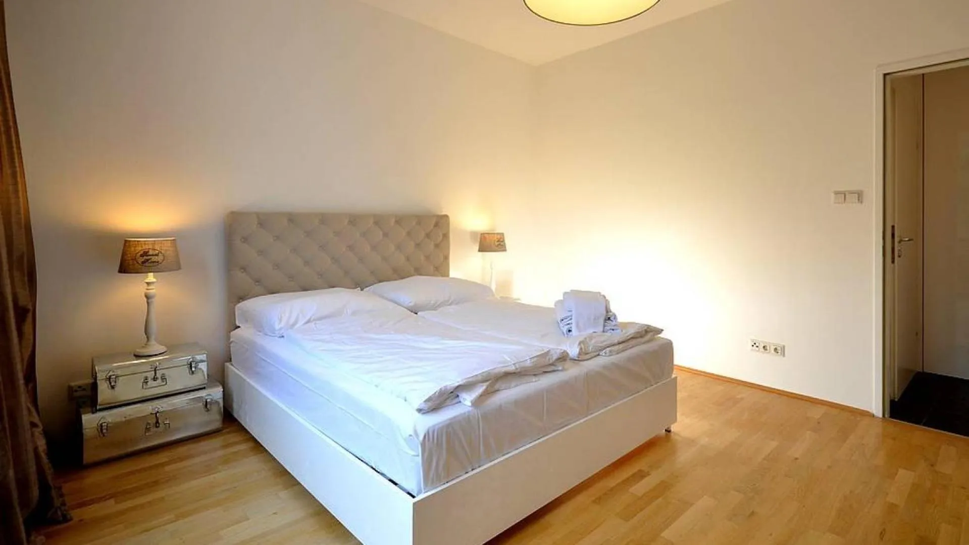 Bed in Vienna Residence, Naschmarkt - Karlsplatz