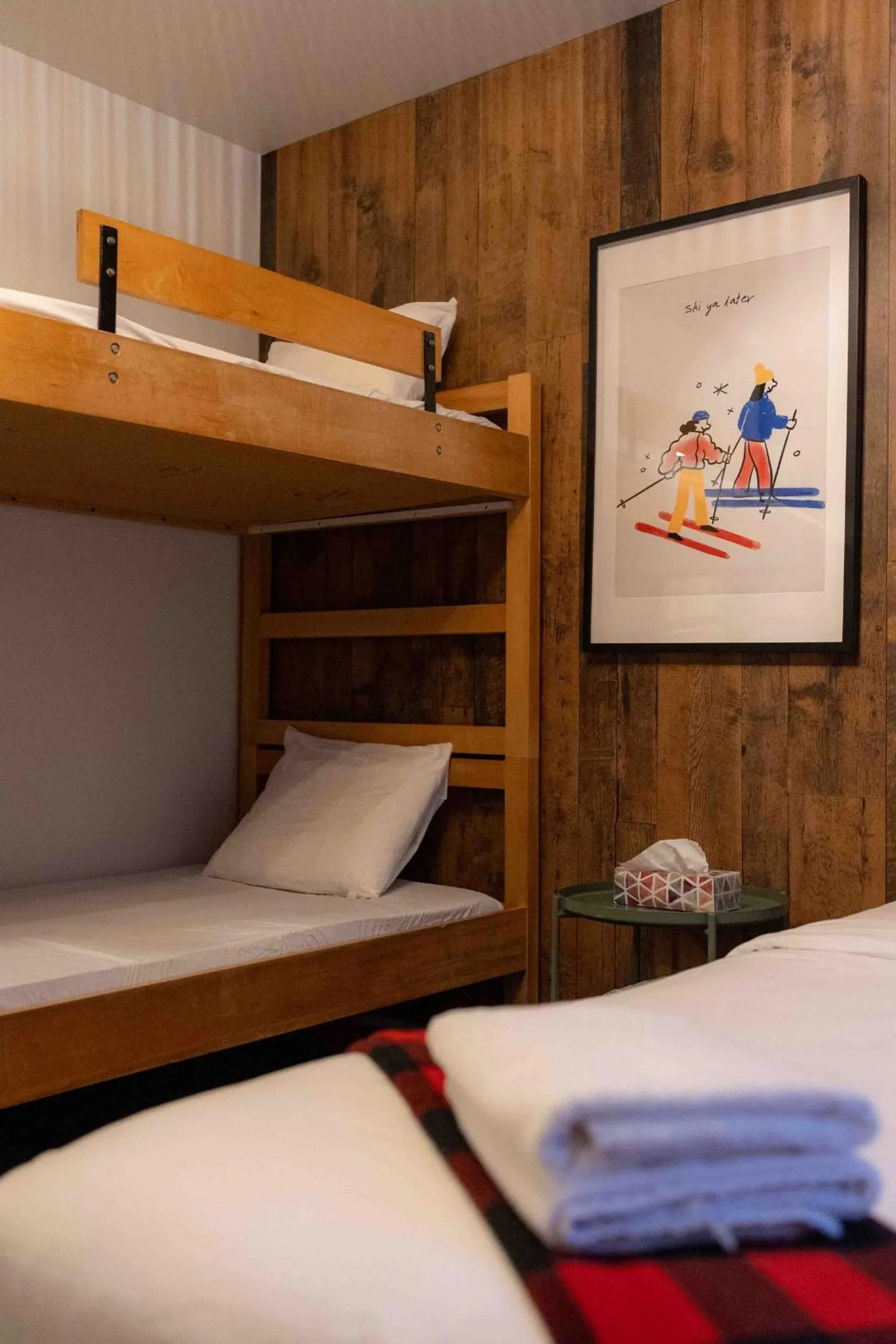 Bed in Auberge Manitonga