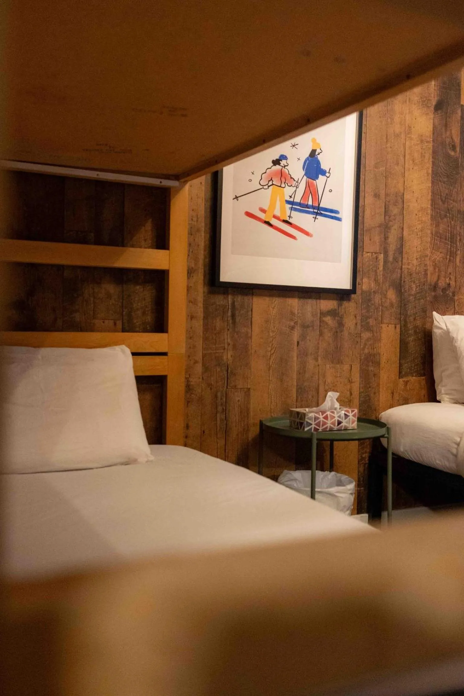 Bed in Auberge Manitonga