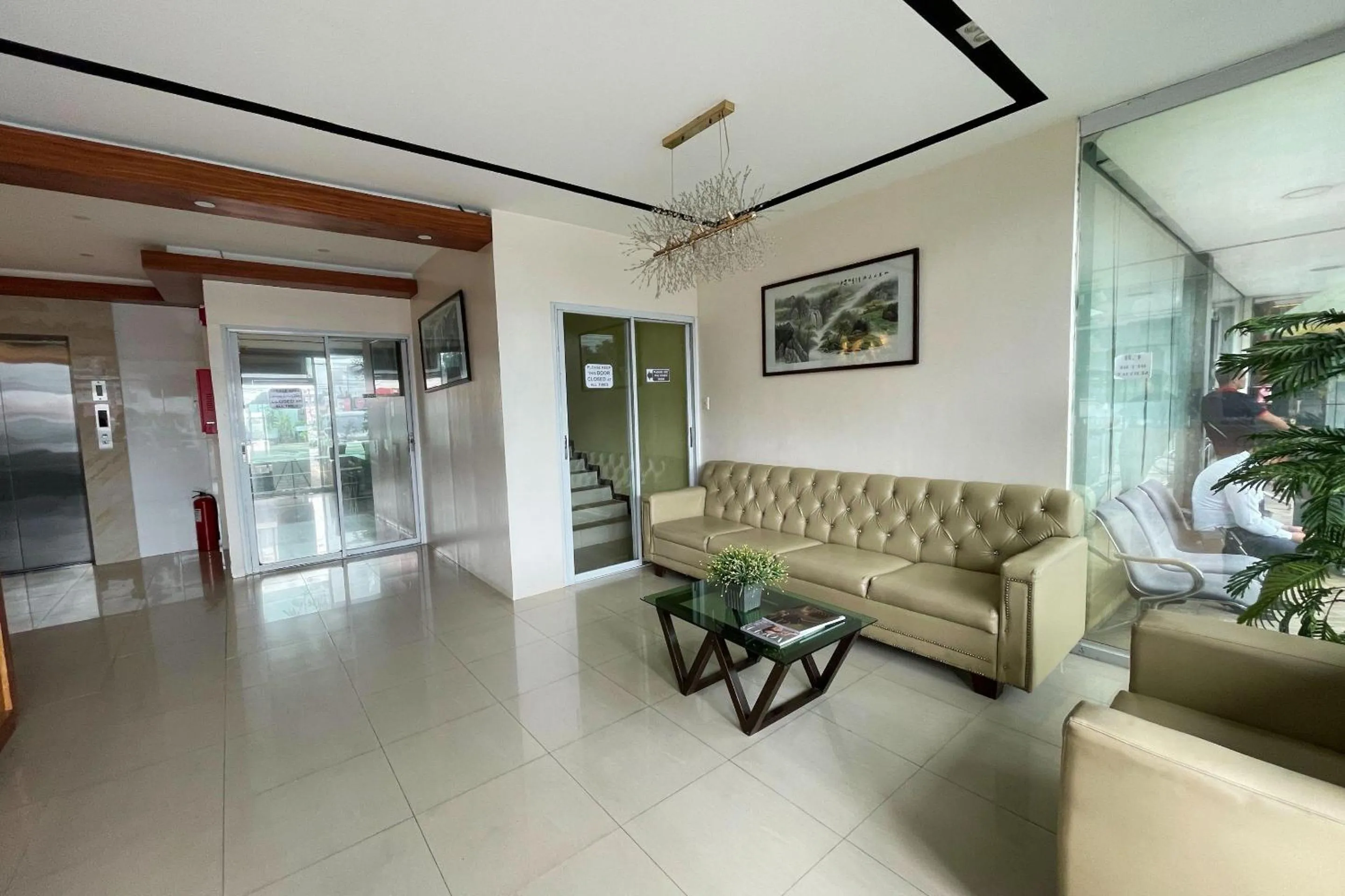 Seating area in Diamond Spring Hotel Angeles