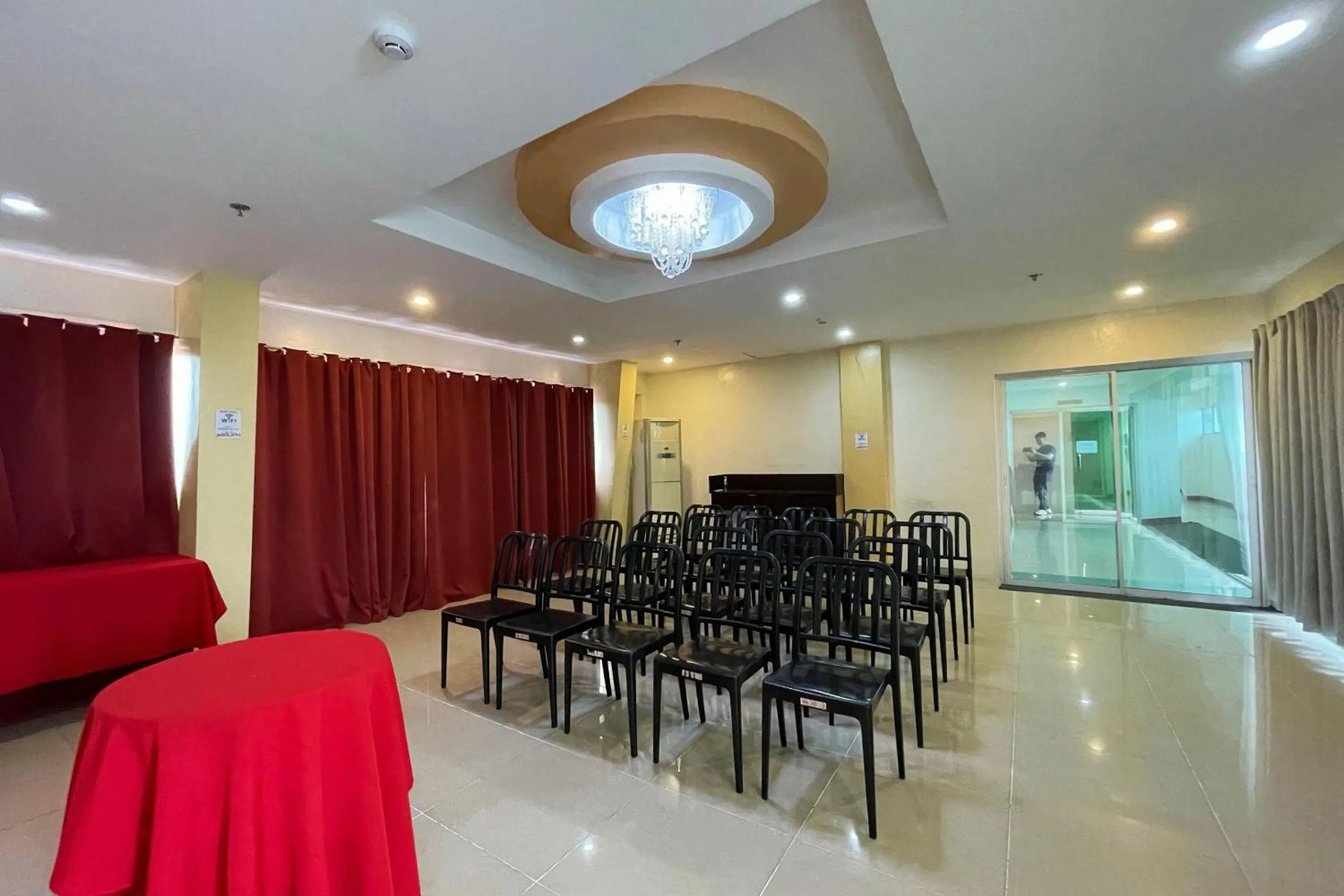 Meeting/conference room in Diamond Spring Hotel Angeles