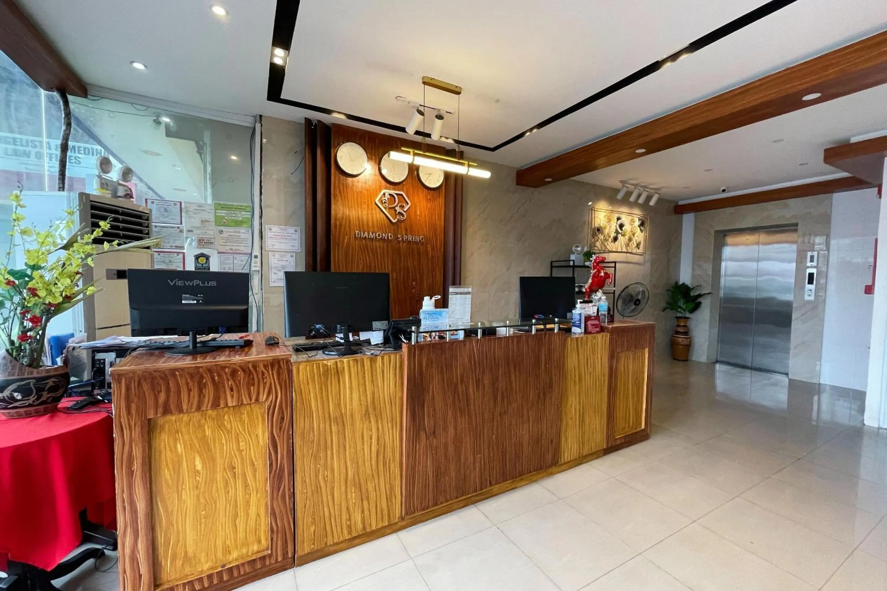 Lobby or reception in Diamond Spring Hotel Angeles