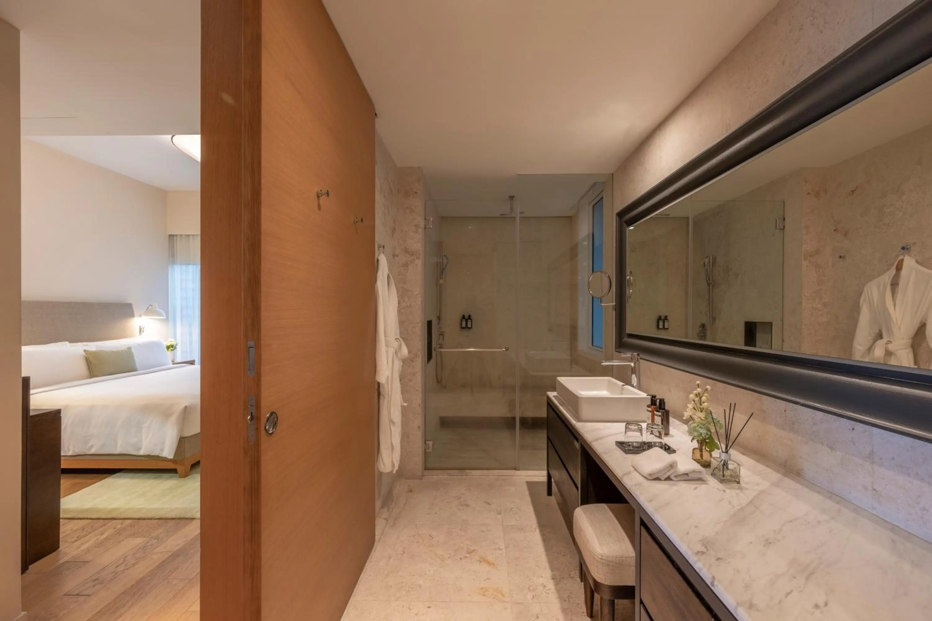 Bathroom, Bed in Lanson Place Bukit Ceylon