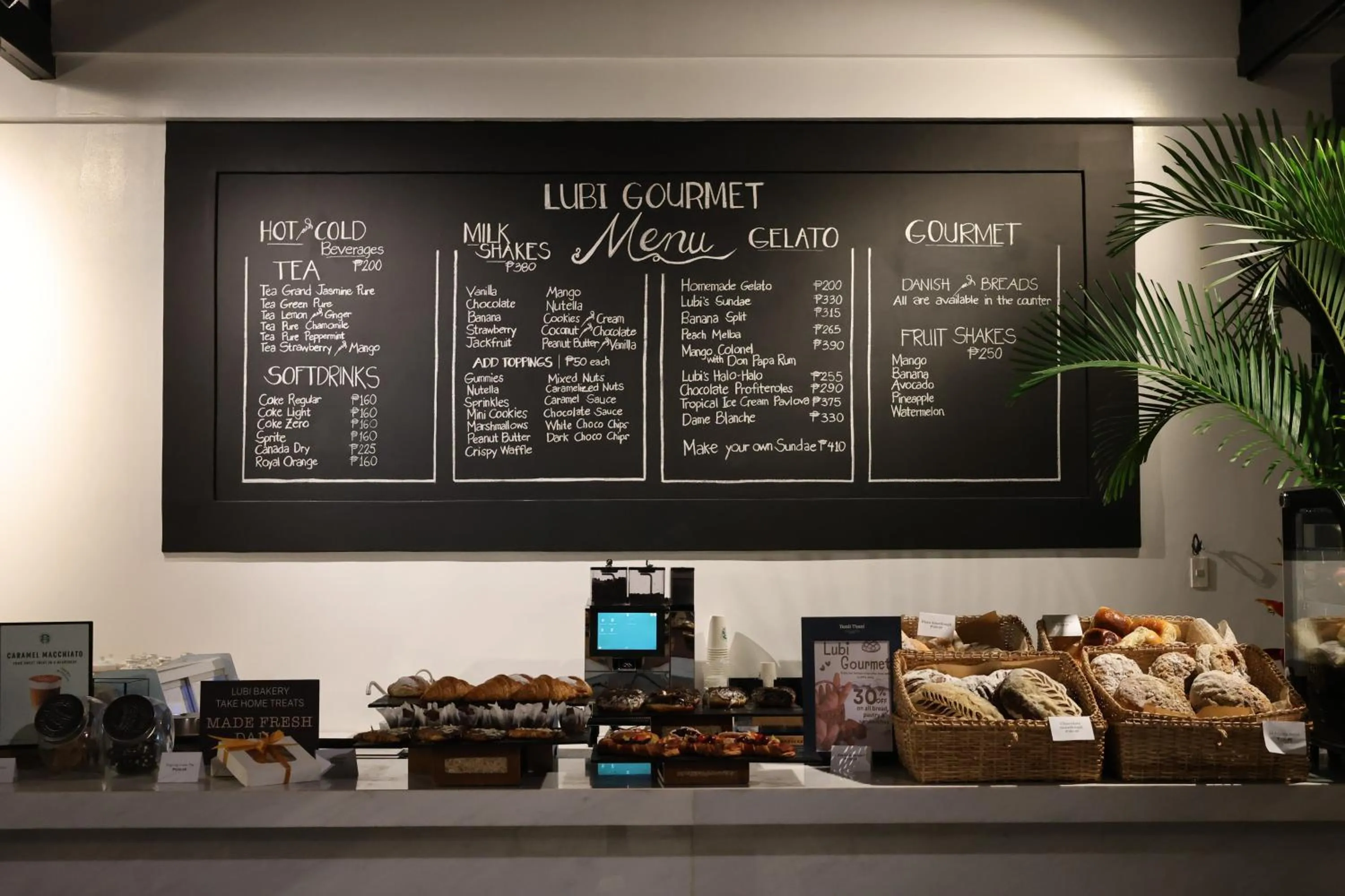 Dusit Thani Lubi Plantation Resort