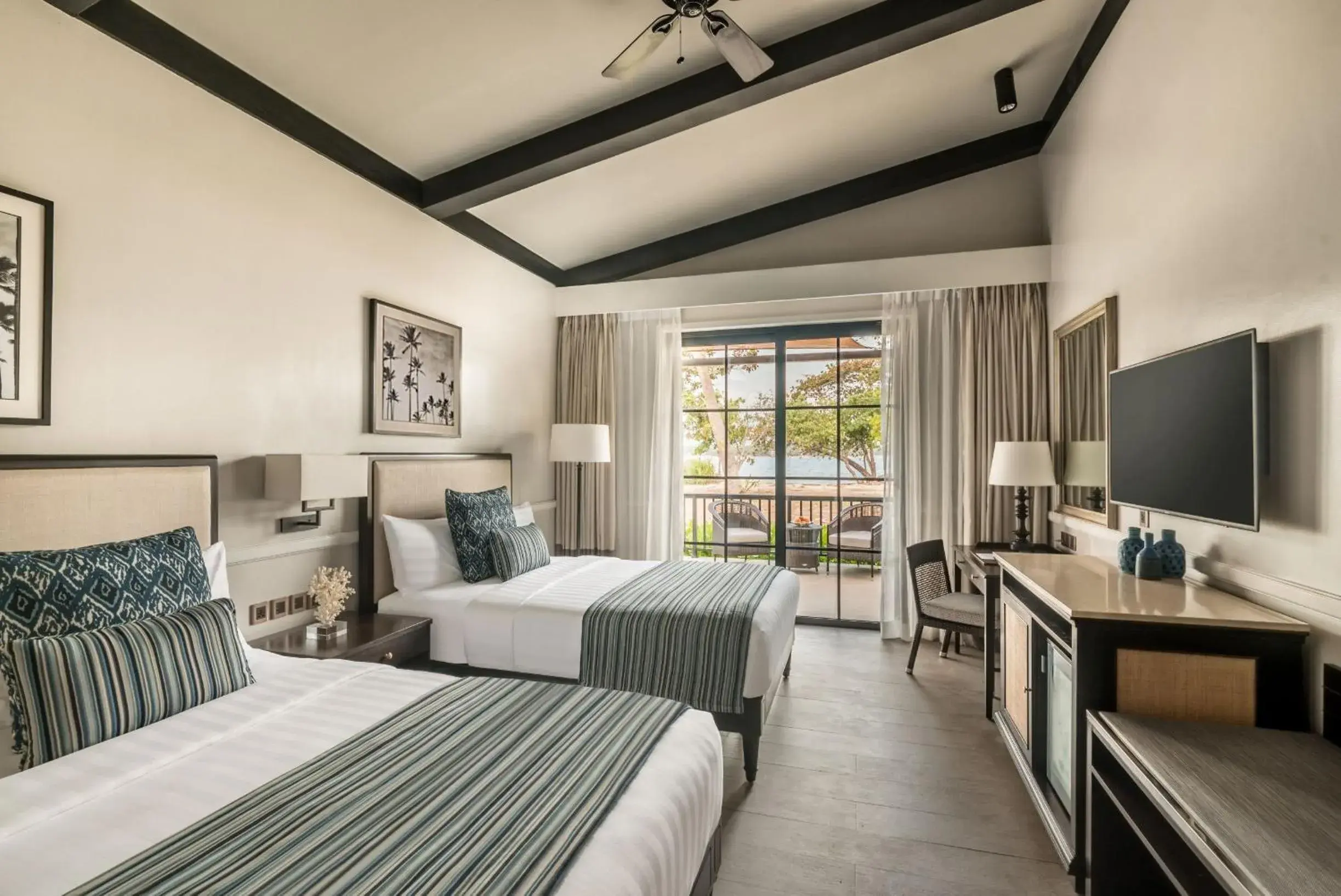 Premier Room with Ocean Balcony in Dusit Thani Lubi Plantation Resort Premier Room with Ocean Balcony in Dusit Thani Lubi Plantation Resort