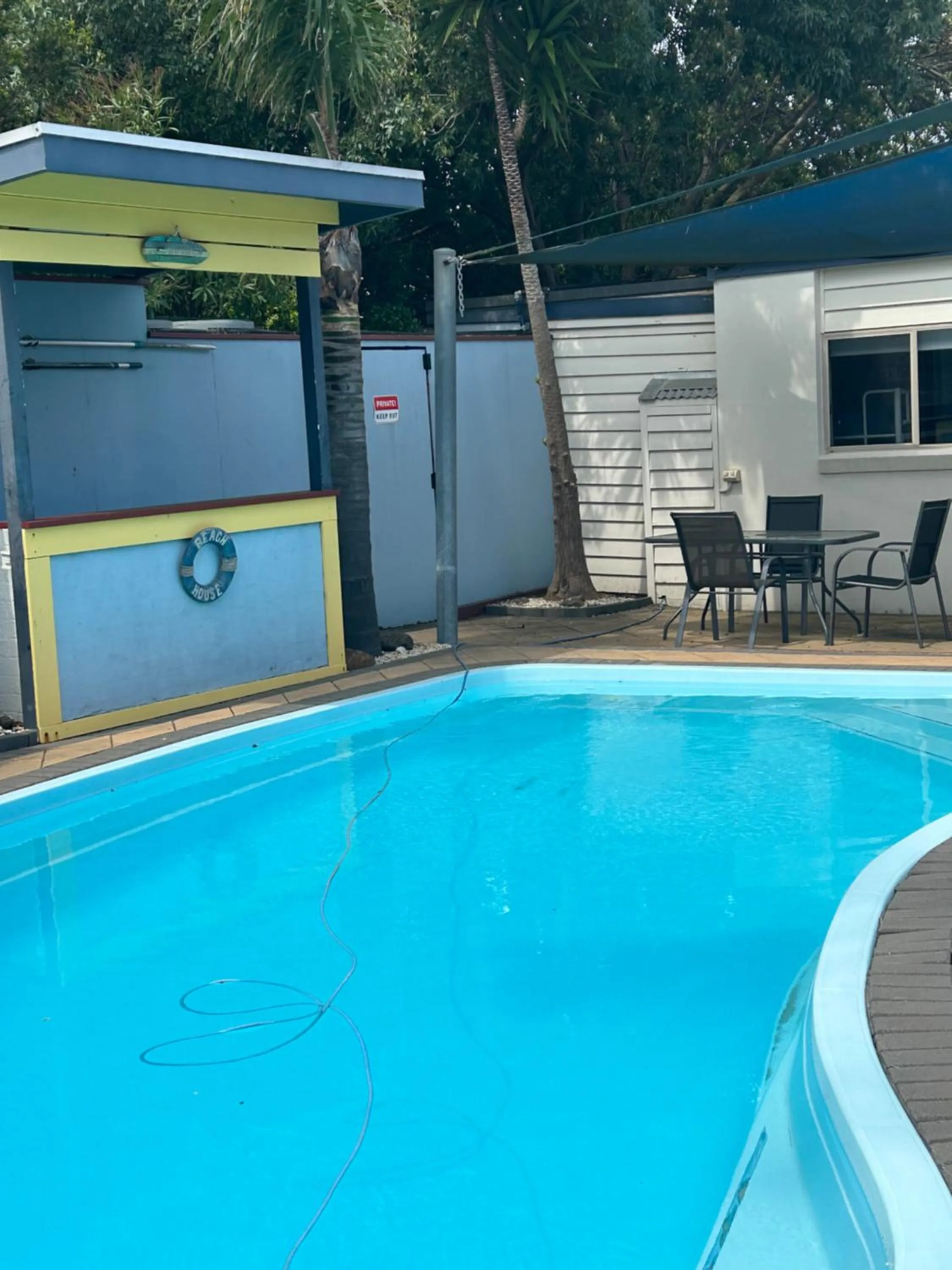 Swimming pool in Portarlington Beach Motel