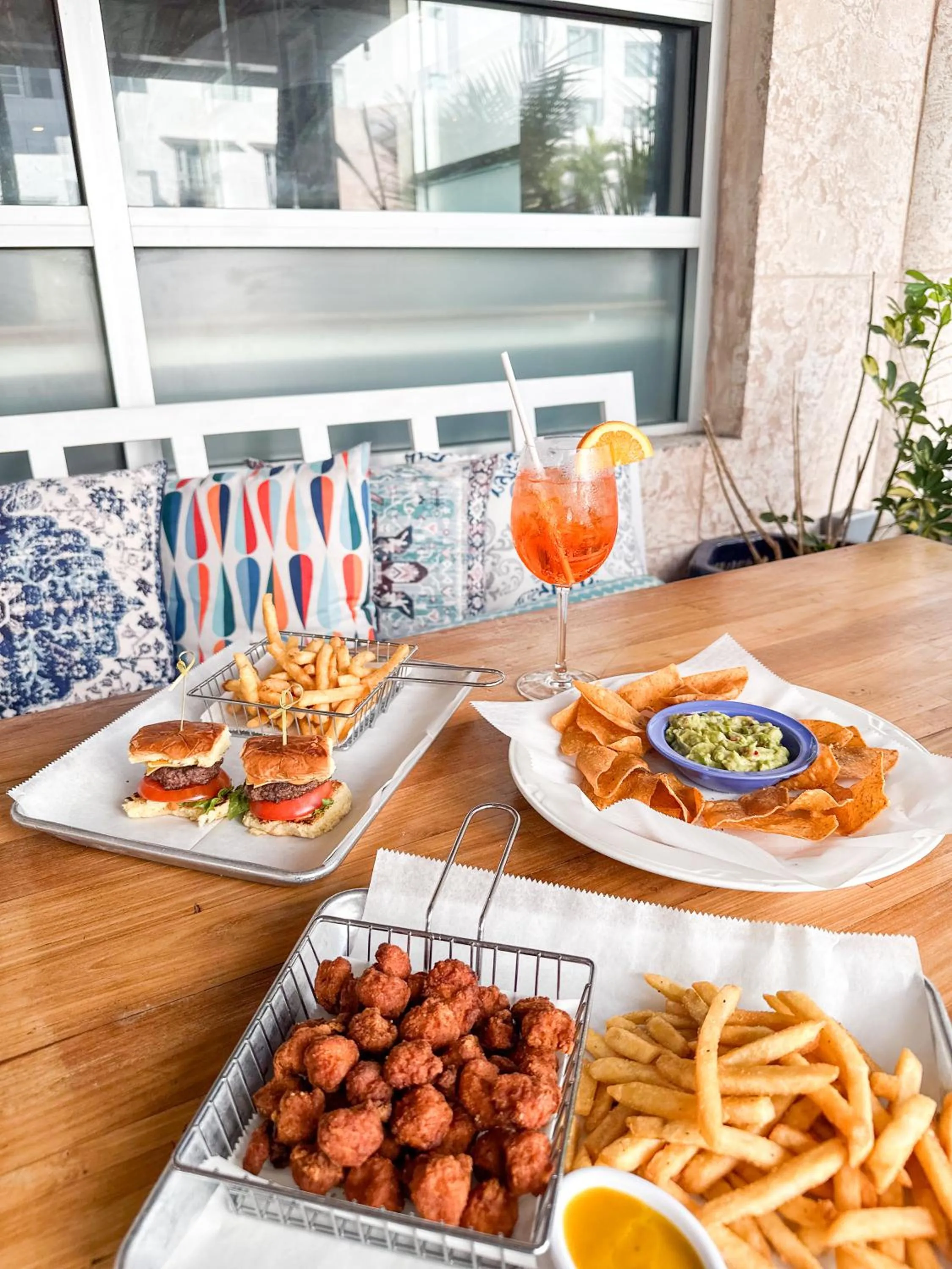 Restaurant/places to eat in Circa 39 Miami Beach