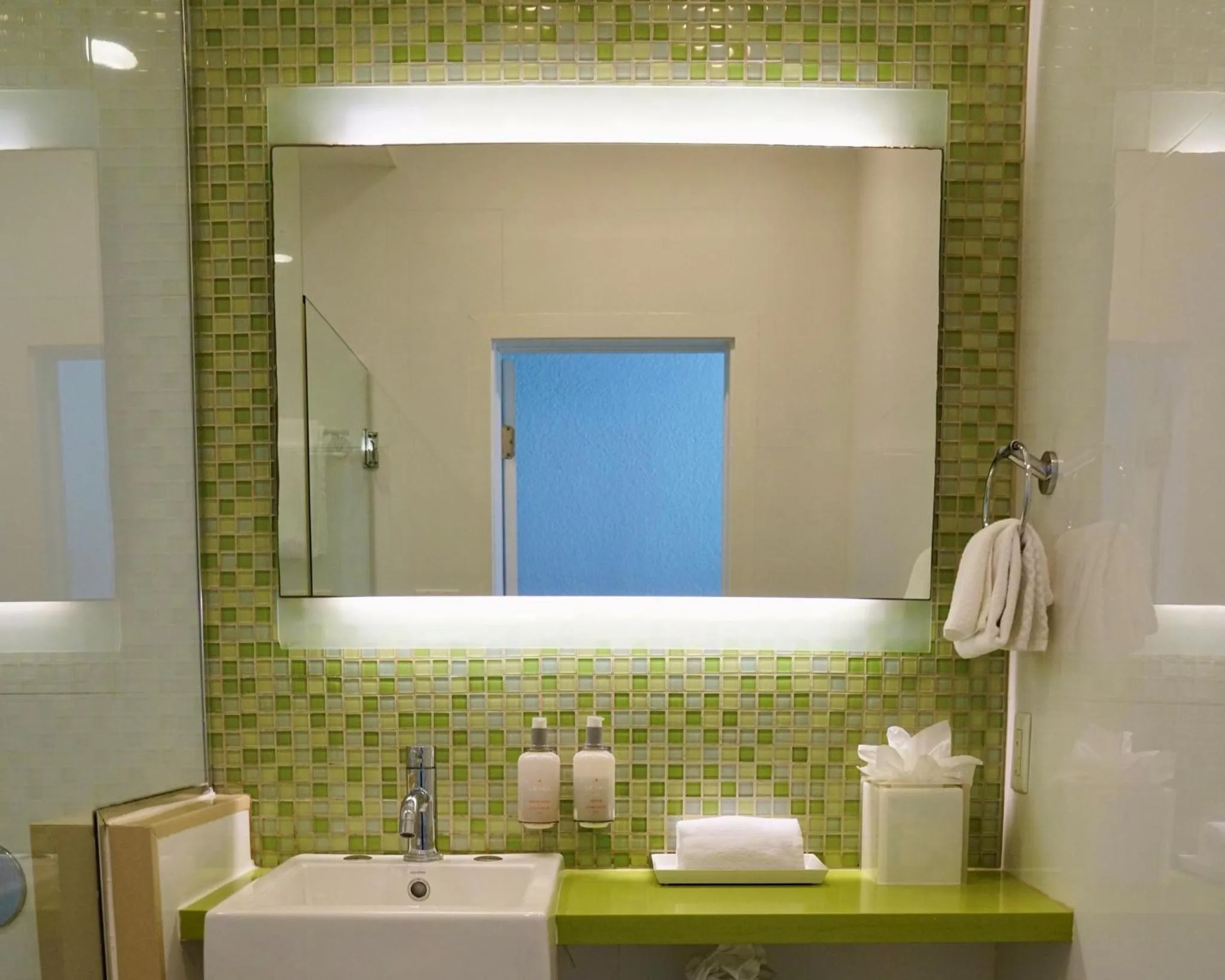 Photo of the whole room in Circa 39 Miami Beach