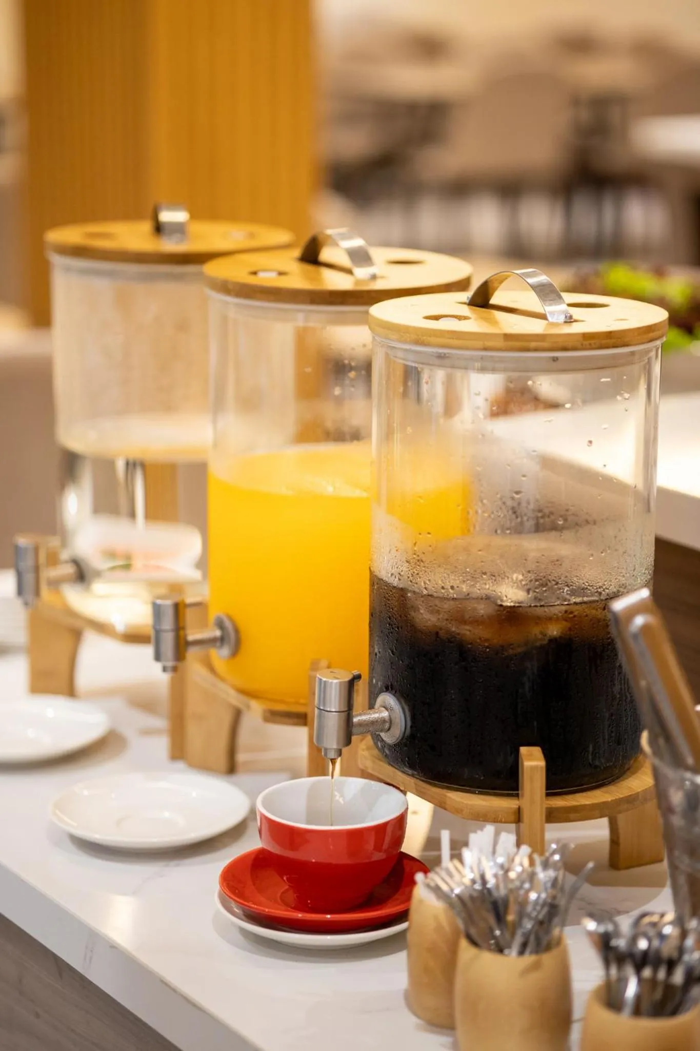 Restaurant/places to eat in Canary Dalat Hotel