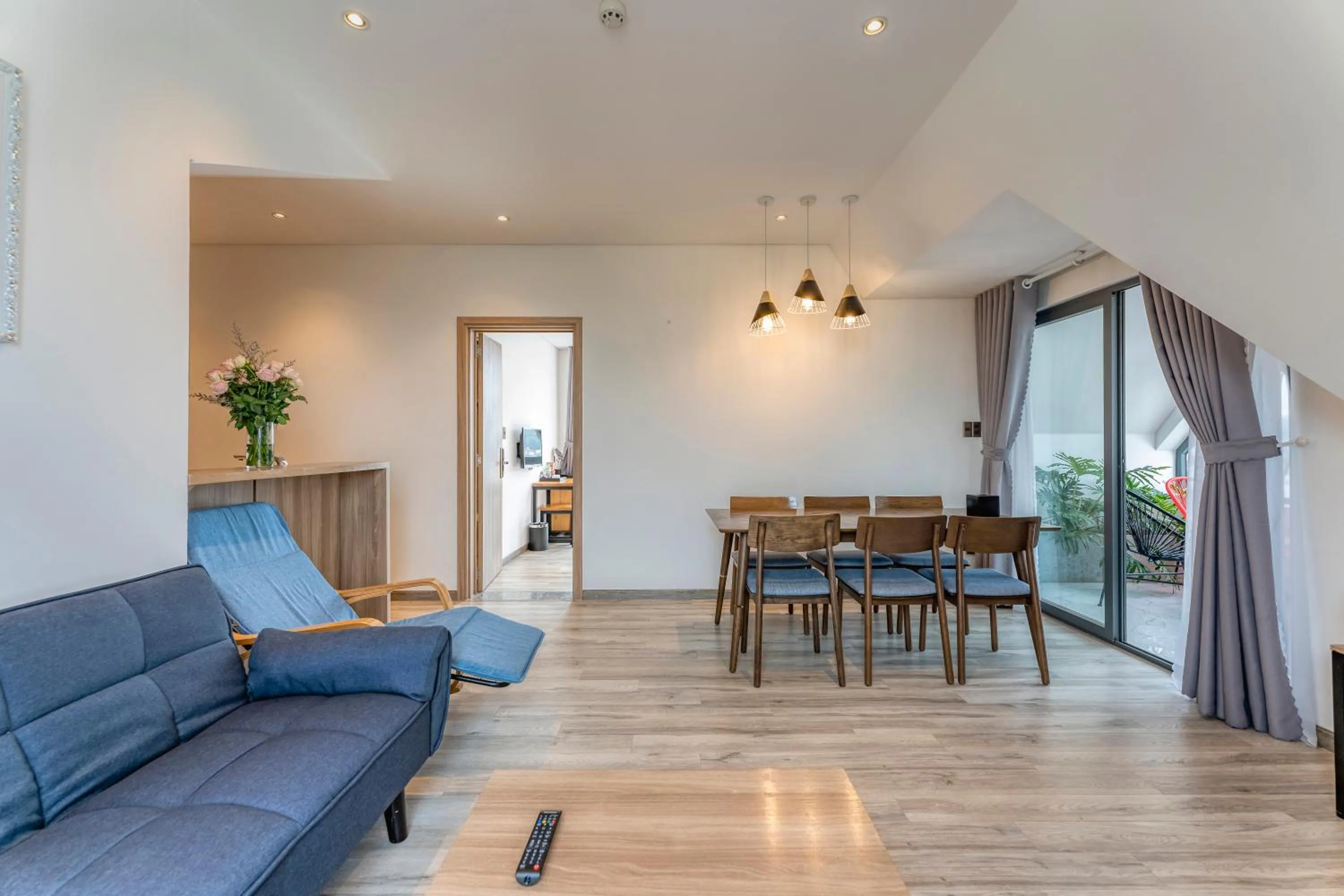 Living room in Canary Dalat Hotel