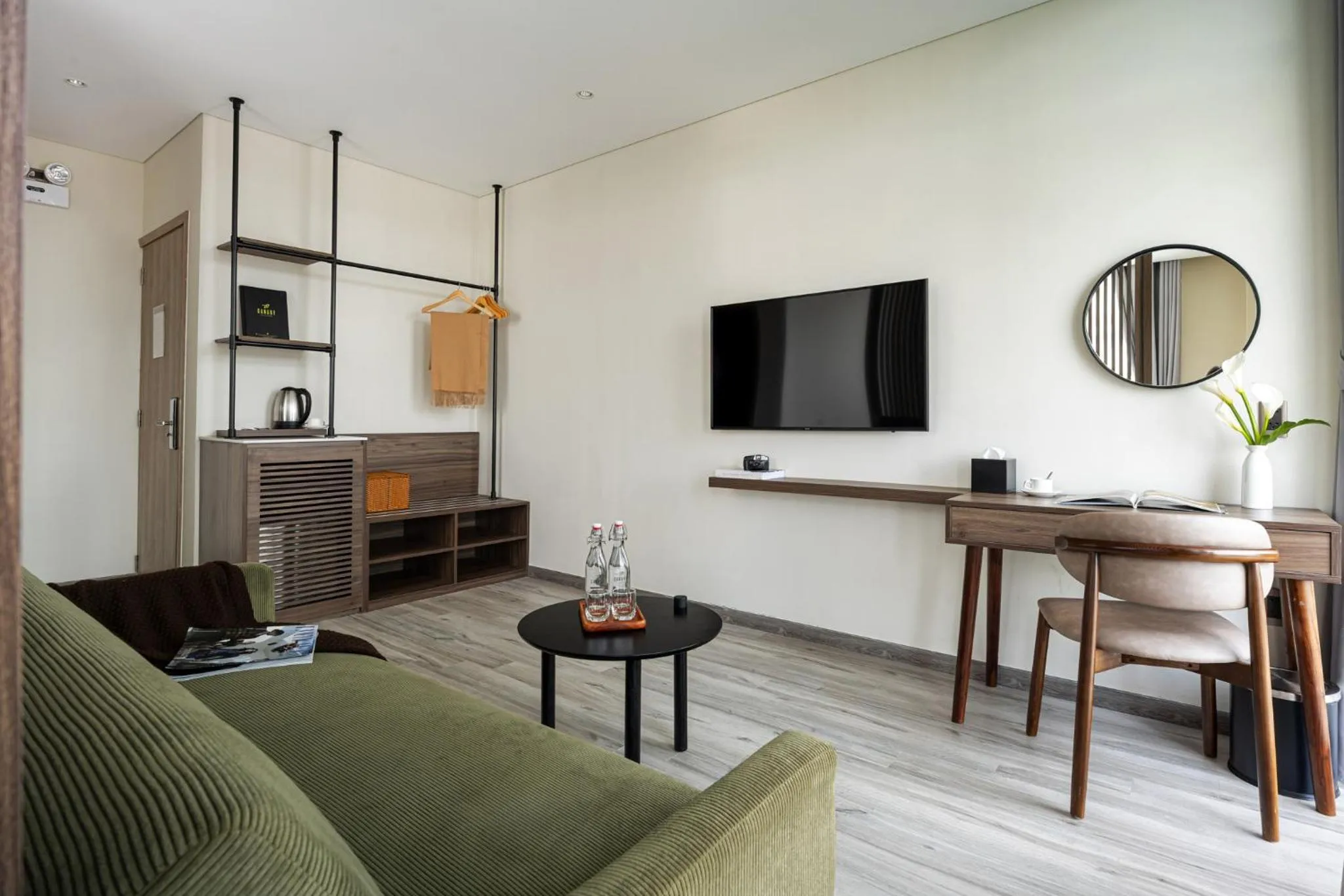 Communal lounge/ TV room in Canary Dalat Hotel