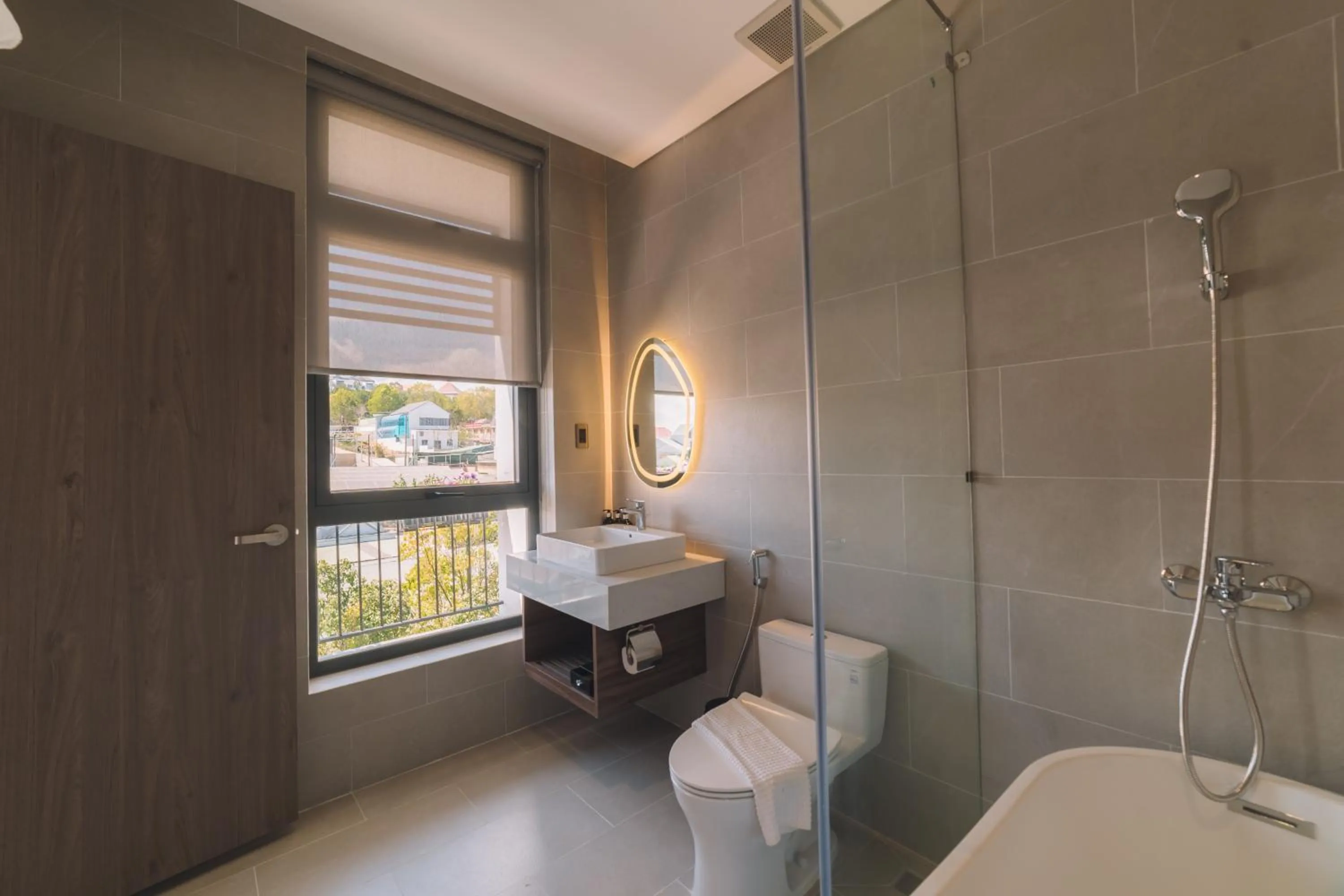 Bathroom in Canary Dalat Hotel